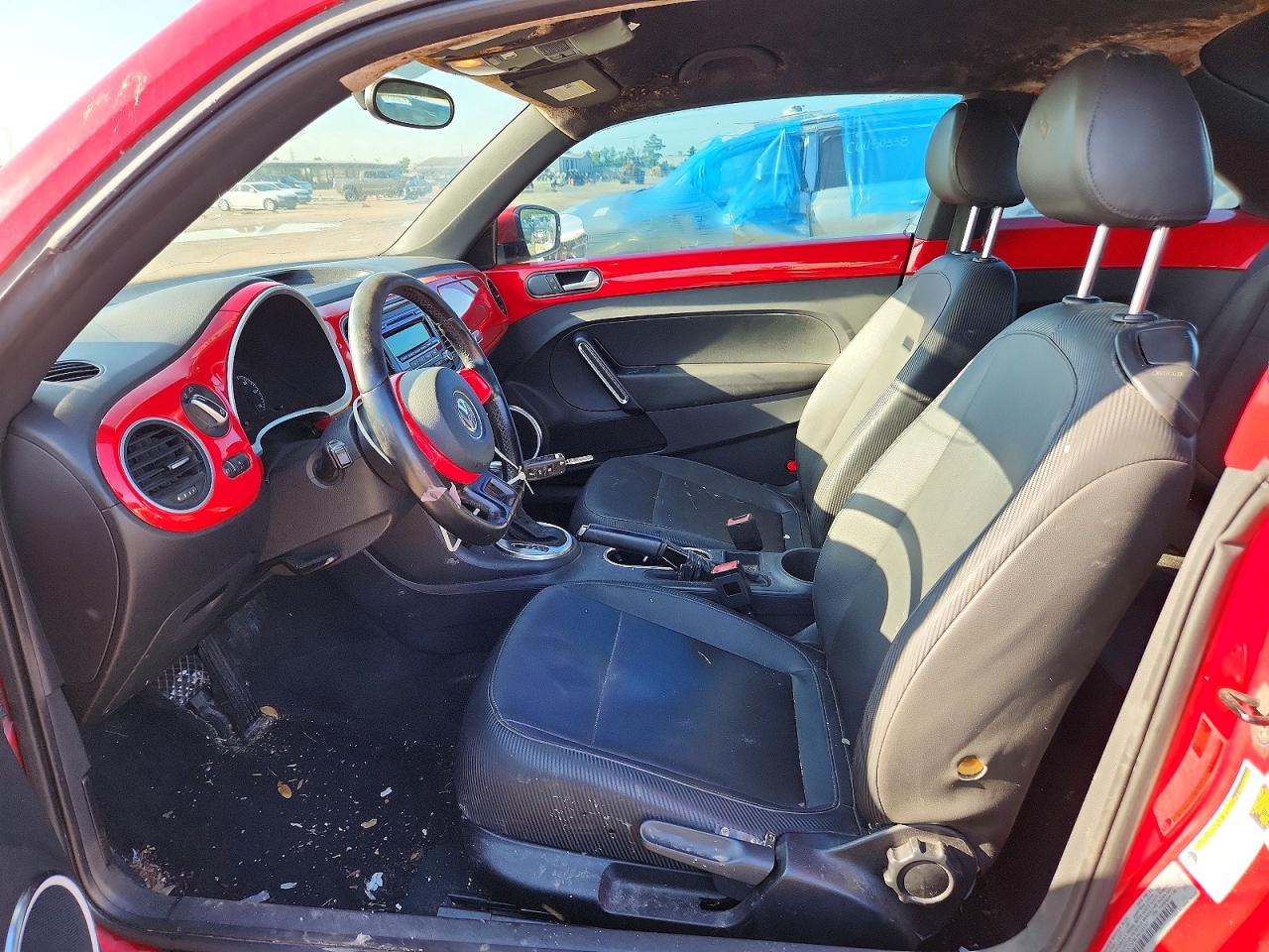 2012 Volkswagen Beetle Red vin: 3VWJP7AT8CM603102