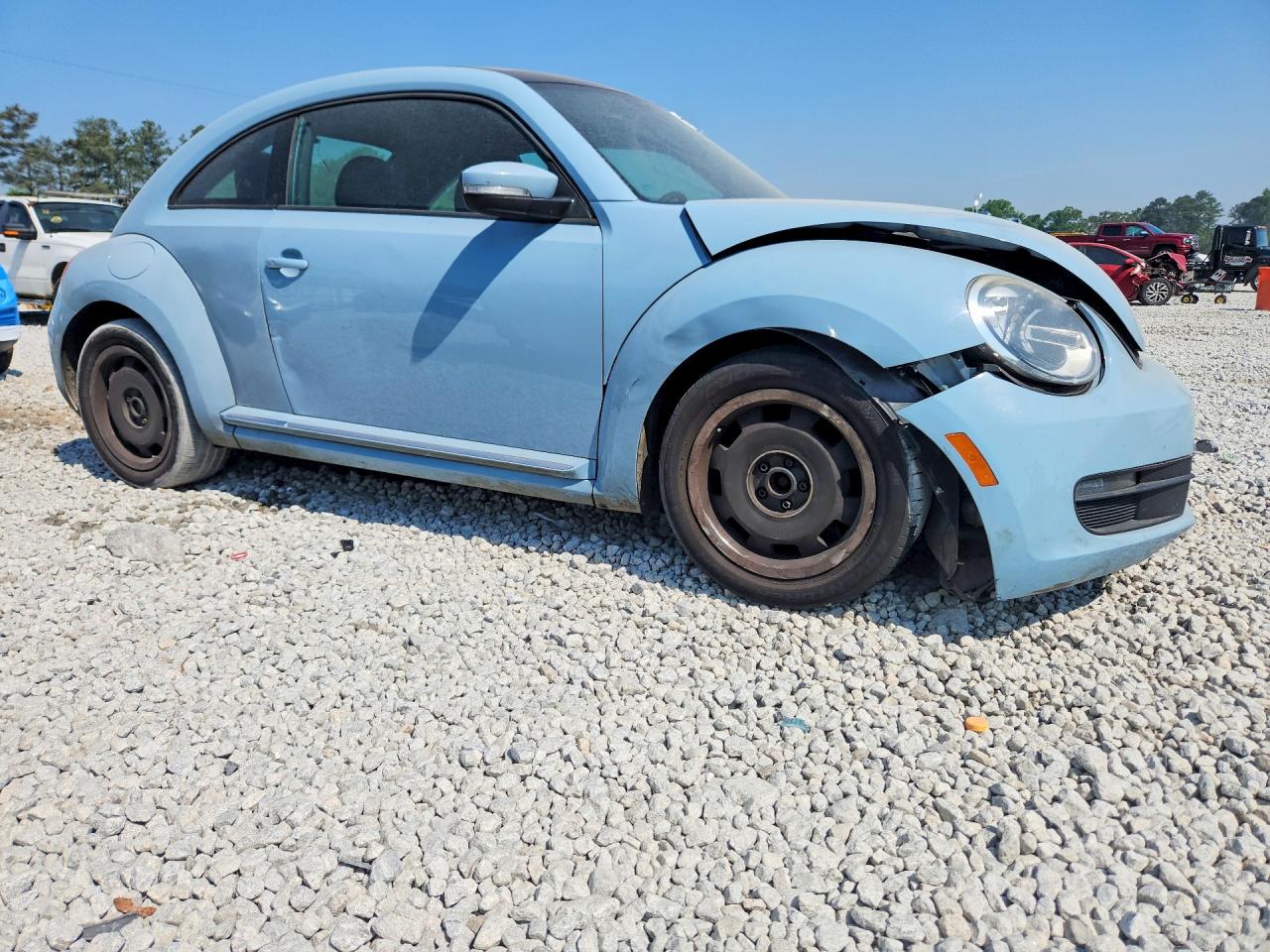 2012 Volkswagen Beetle Blue vin: 3VWJP7AT8CM612849