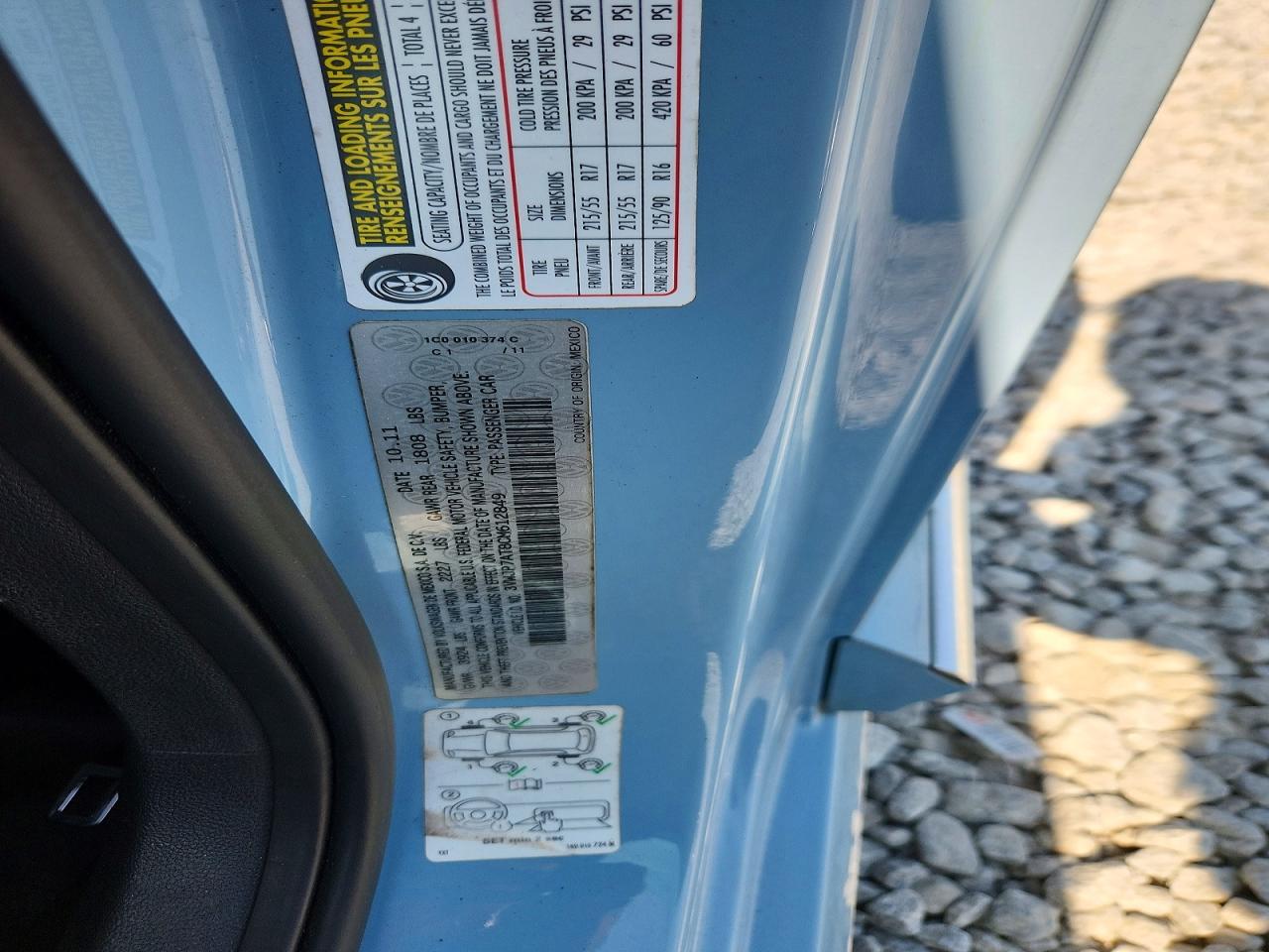 2012 Volkswagen Beetle Blue vin: 3VWJP7AT8CM612849