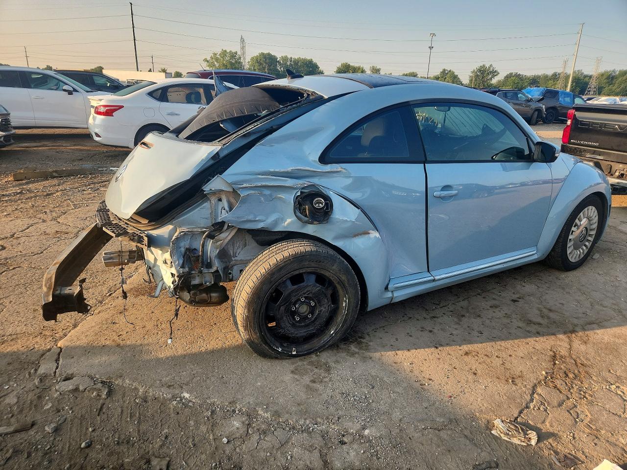 2013 Volkswagen Beetle Blue vin: 3VWJP7AT8DM673832