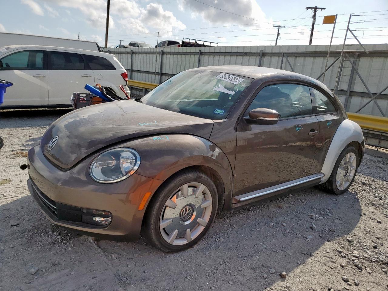 3VWJP7AT9CM662983
