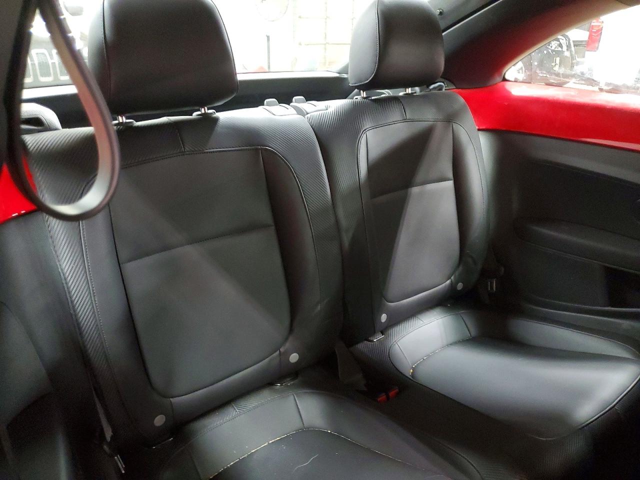 2013 Volkswagen Beetle Classic Red vin: 3VWJP7AT9DM620623