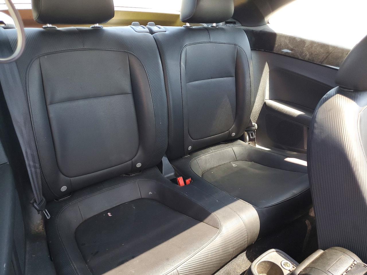 2013 Volkswagen Beetle Black vin: 3VWJP7AT9DM647725