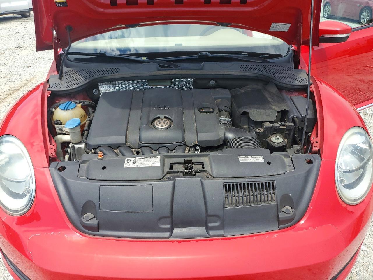 2013 Volkswagen Beetle Red vin: 3VWJP7AT9DM686394