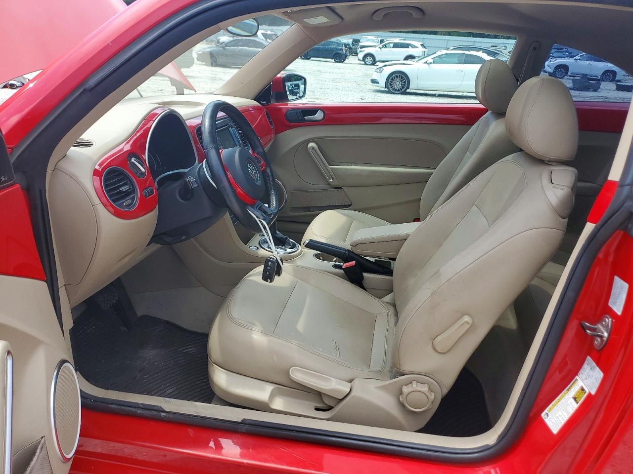 2013 Volkswagen Beetle Red vin: 3VWJP7AT9DM686394