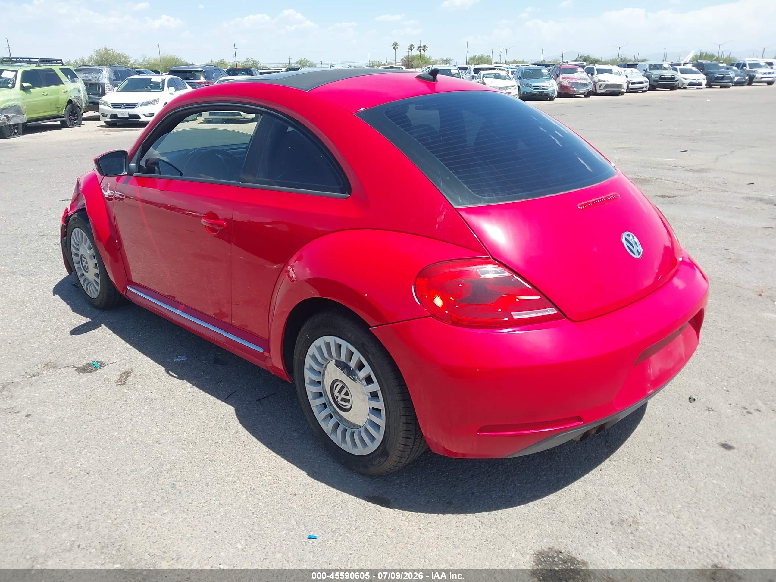 2014 Volkswagen Beetle 2.5l Красный vin: 3VWJP7AT9EM612992