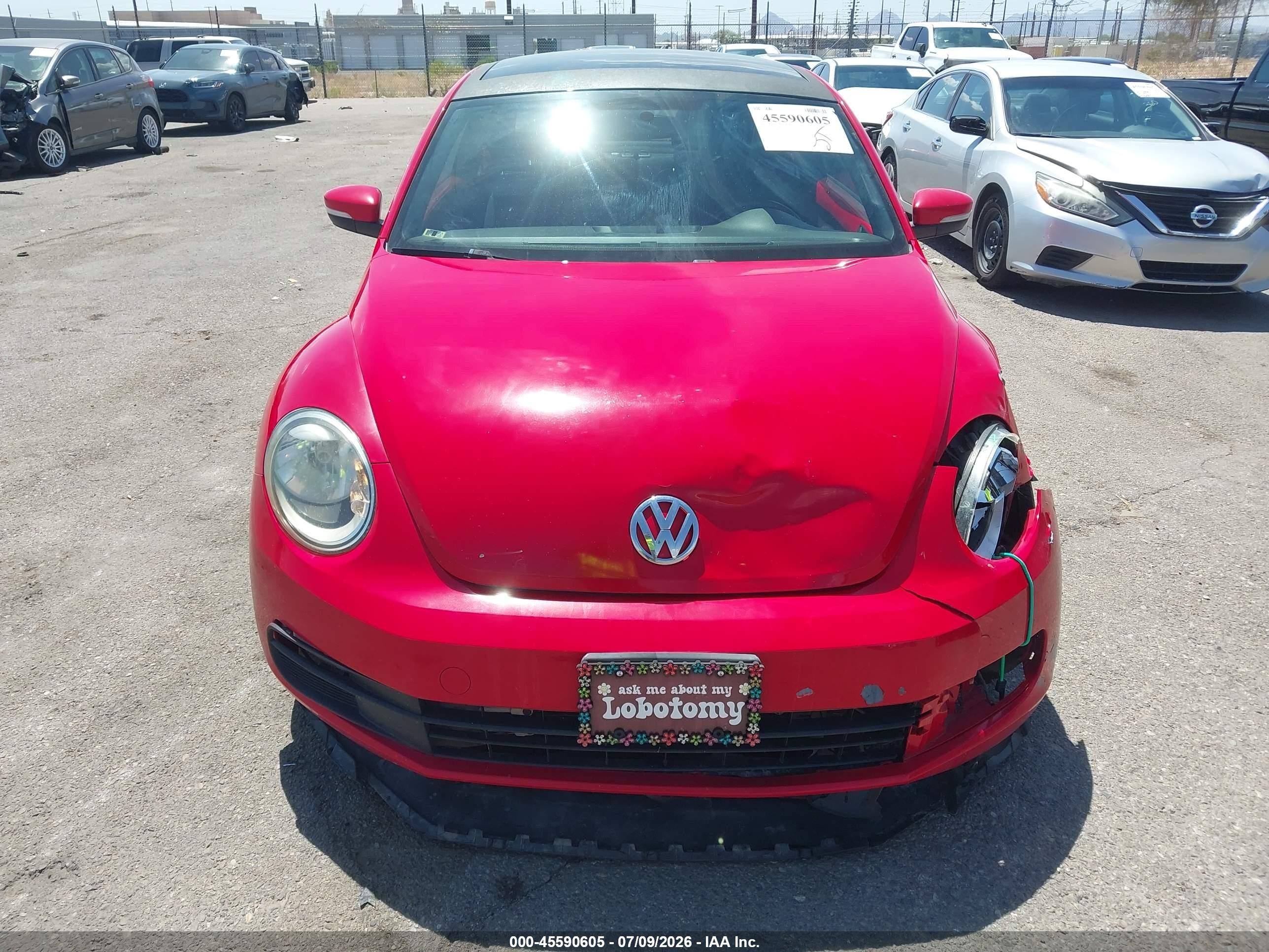 2014 Volkswagen Beetle 2.5l Красный vin: 3VWJP7AT9EM612992