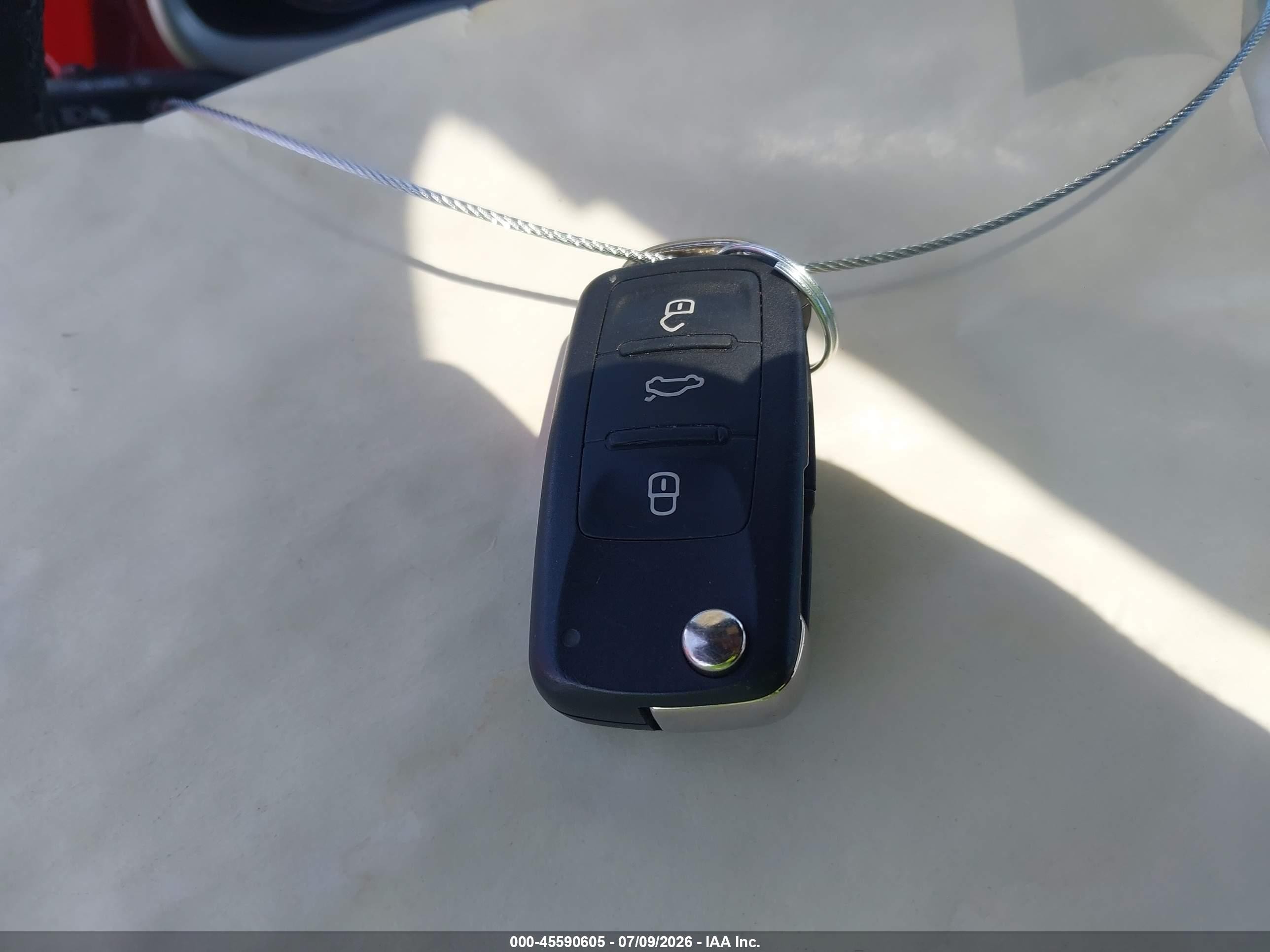 2014 Volkswagen Beetle 2.5l Красный vin: 3VWJP7AT9EM612992