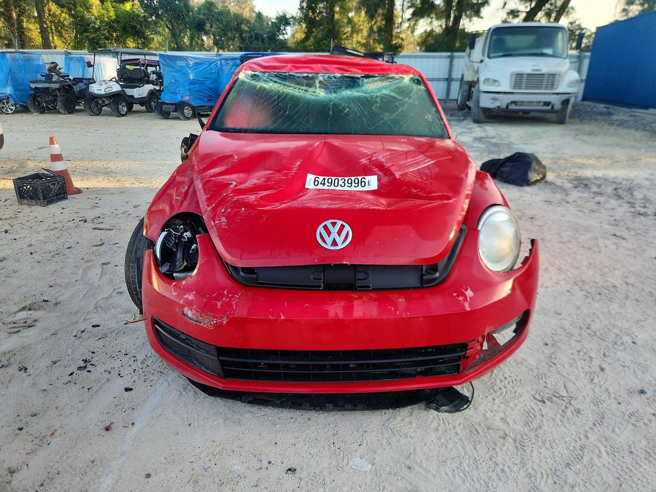 2012 Volkswagen Beetle Red vin: 3VWJP7ATXCM601268