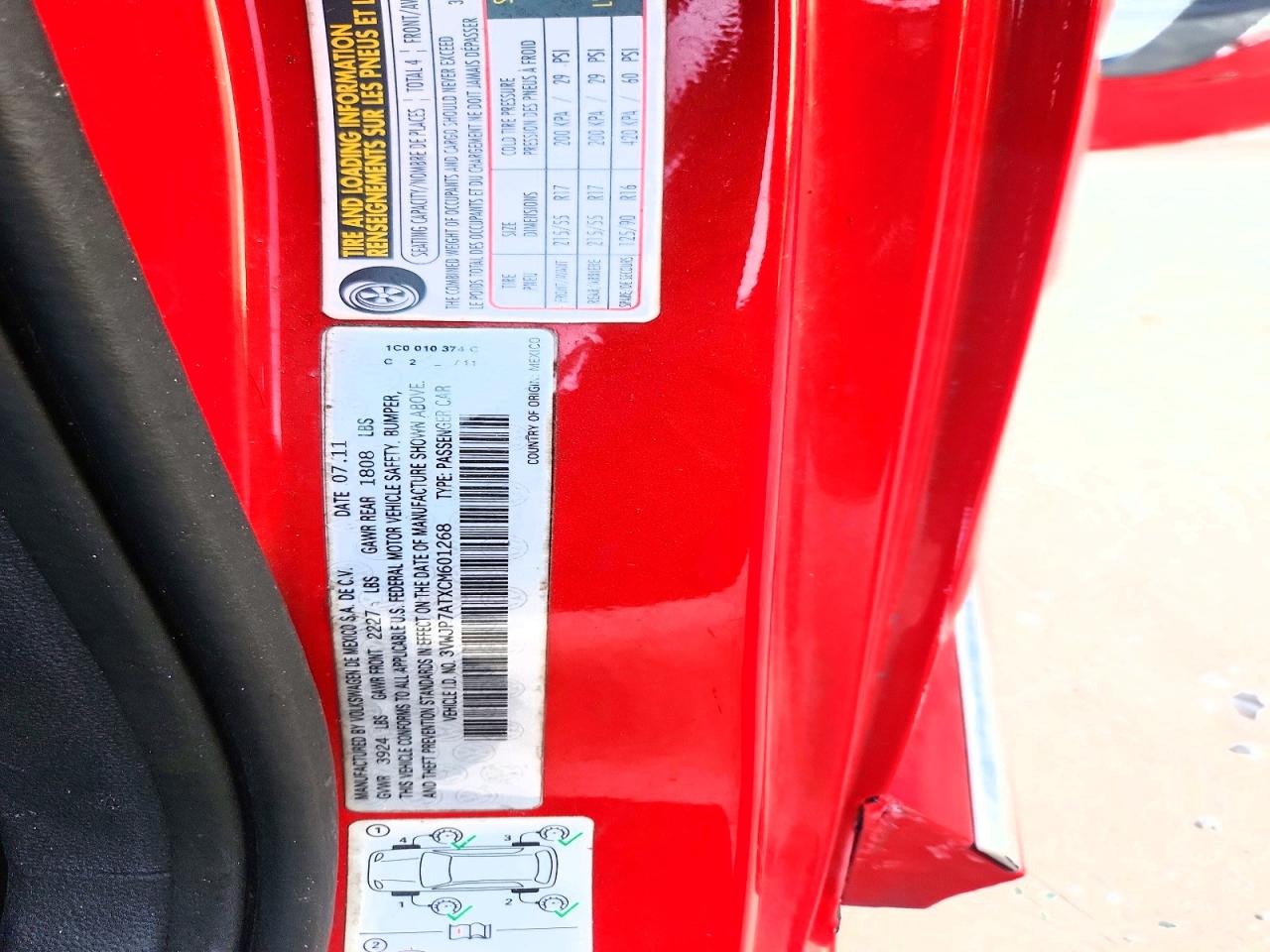 2012 Volkswagen Beetle Red vin: 3VWJP7ATXCM601268