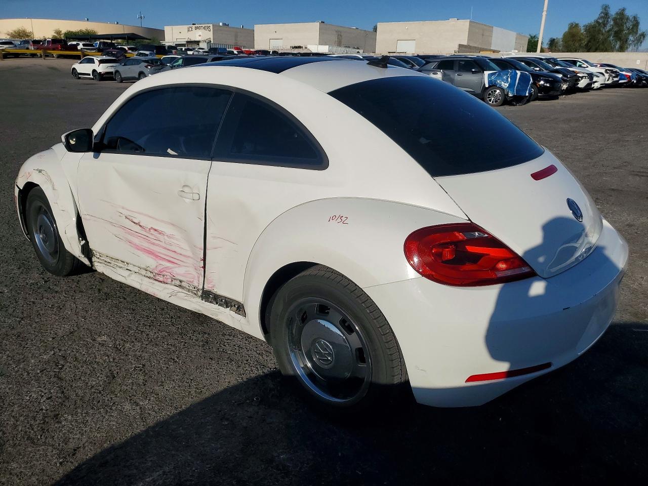 2012 Volkswagen Beetle White vin: 3VWJP7ATXCM610424