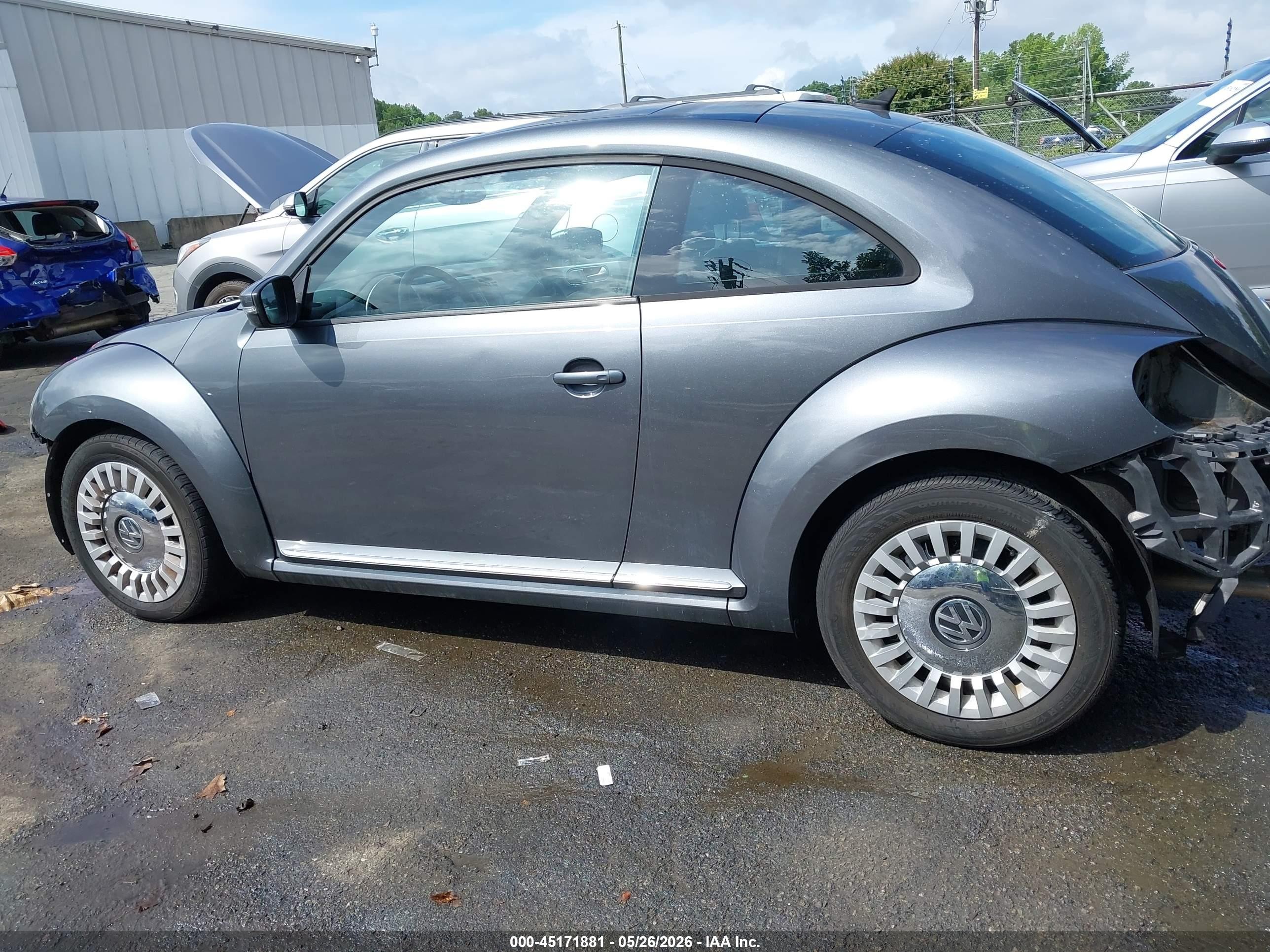 2013 Volkswagen Beetle 2.5l Gray vin: 3VWJP7ATXDM662847