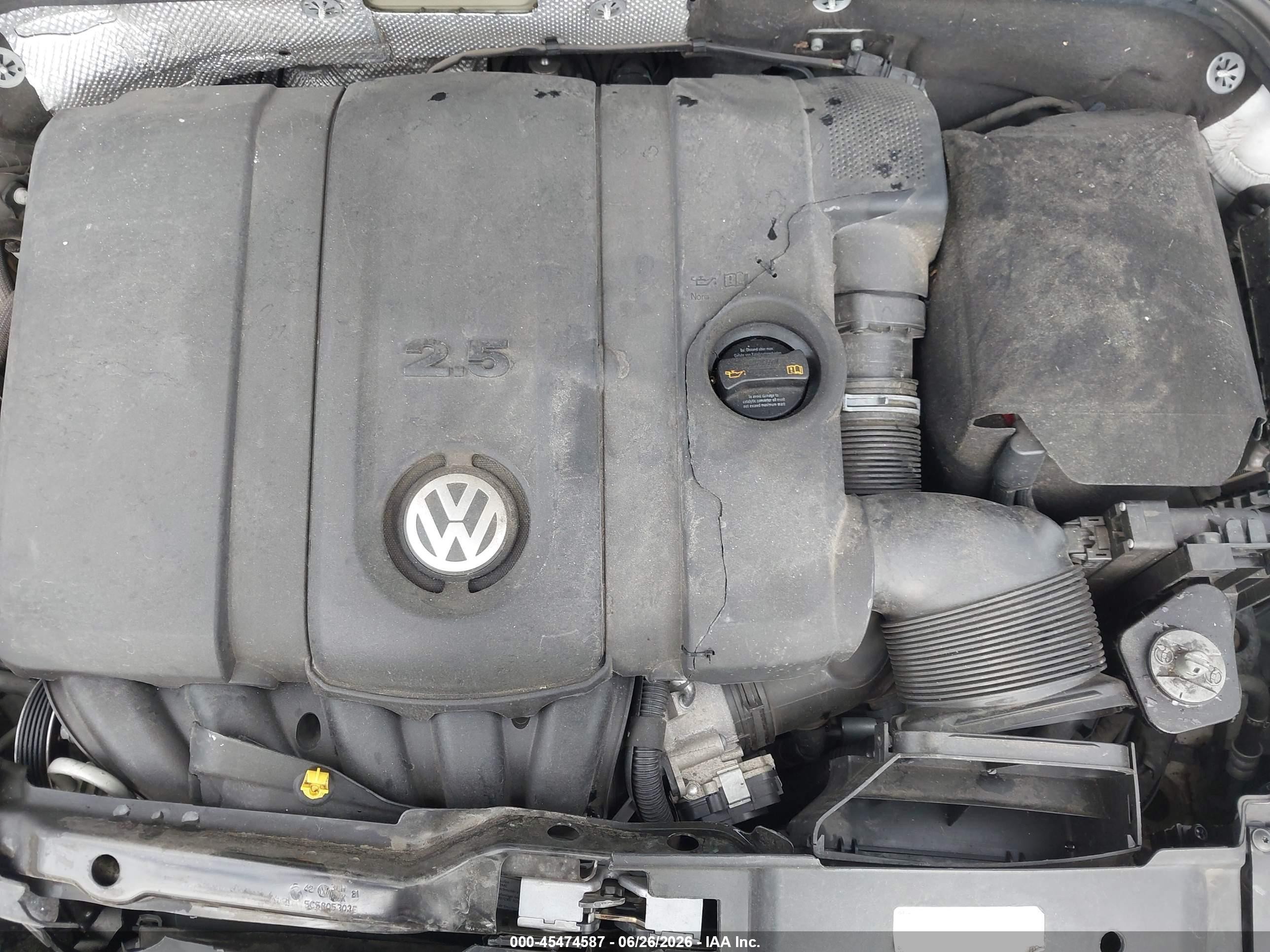 2014 Volkswagen Beetle 2.5l White vin: 3VWJP7ATXEM608904