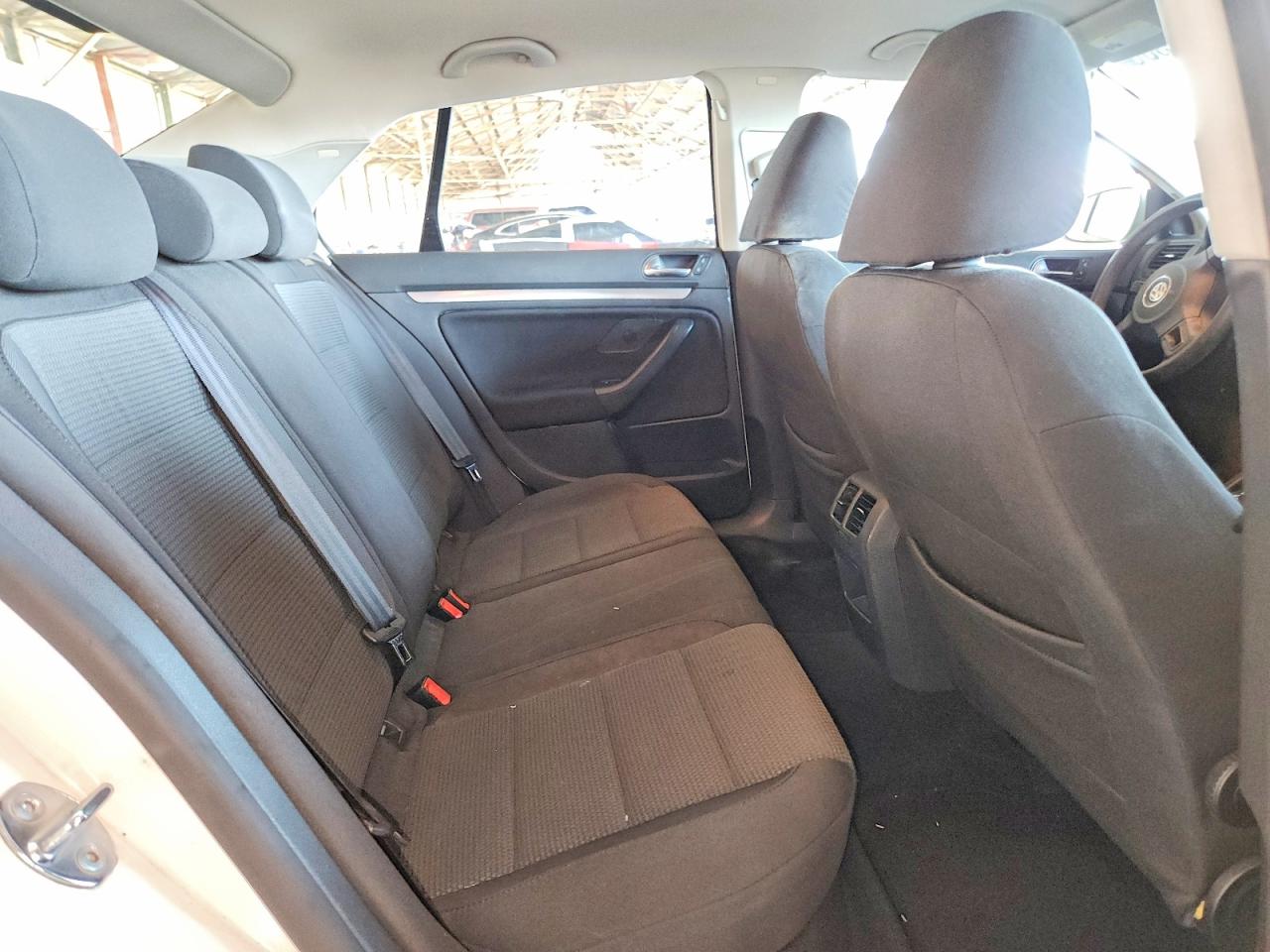 2010 Volkswagen Jetta S White vin: 3VWJX7AJ2AM003803