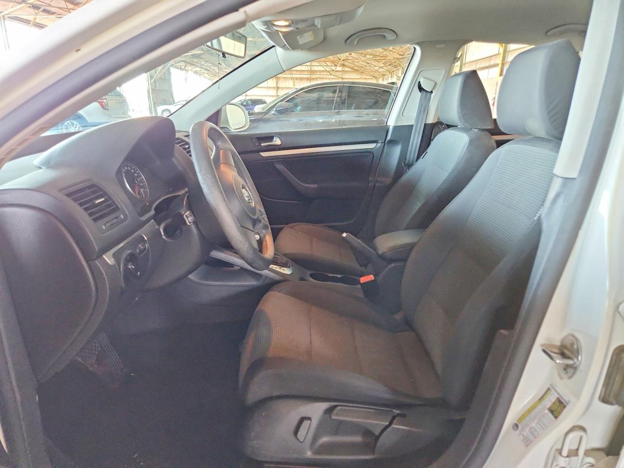 2010 Volkswagen Jetta S White vin: 3VWJX7AJ2AM003803