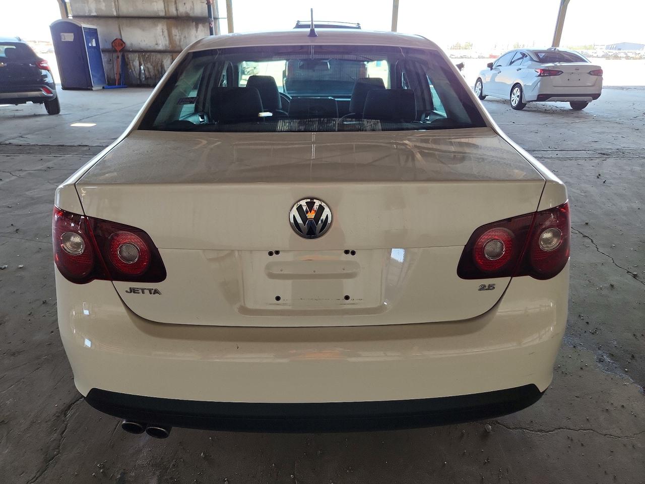 2010 Volkswagen Jetta S White vin: 3VWJX7AJ2AM003803