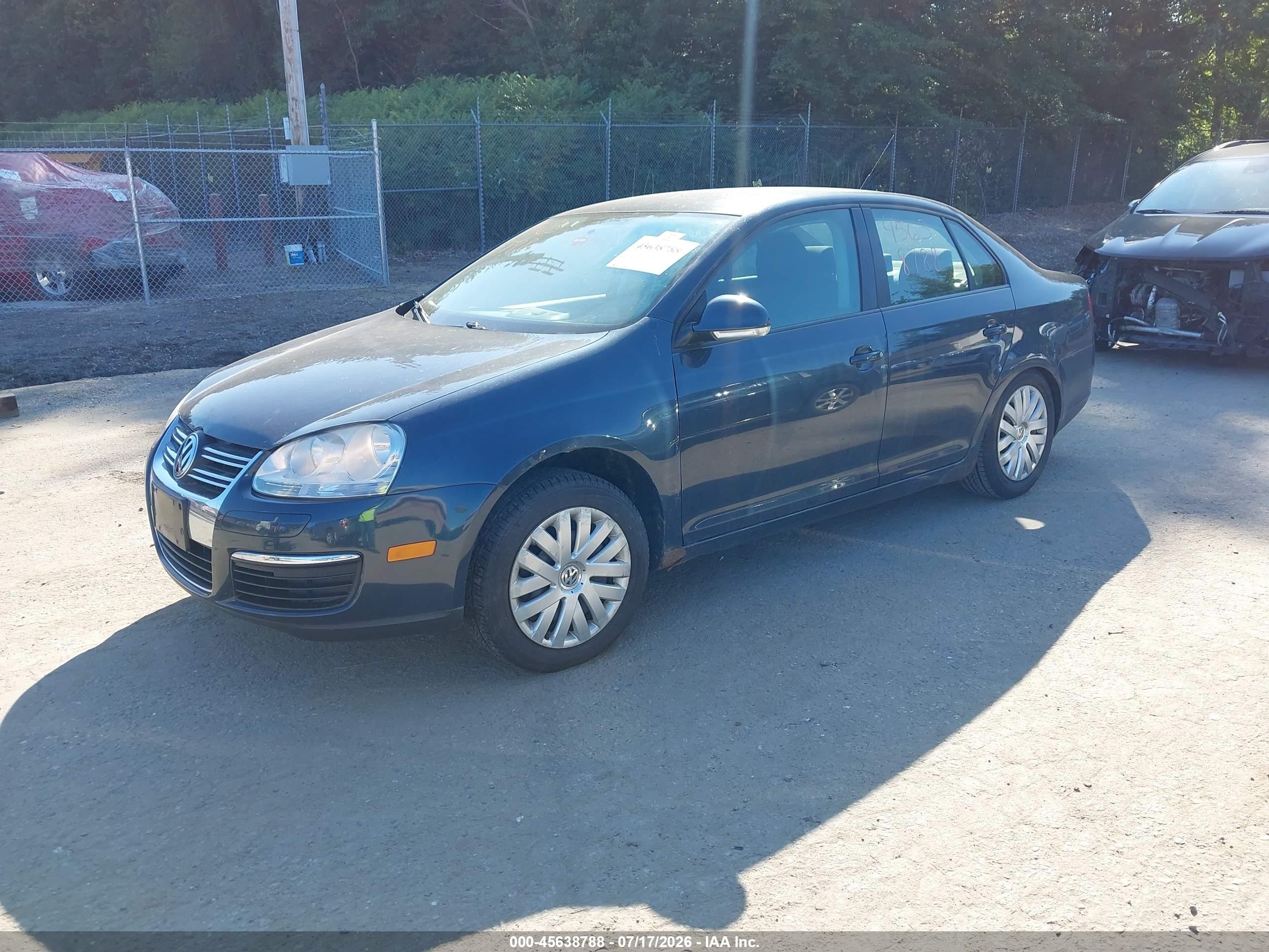 2010 Volkswagen Jetta S Blue vin: 3VWJX7AJ5AM004802
