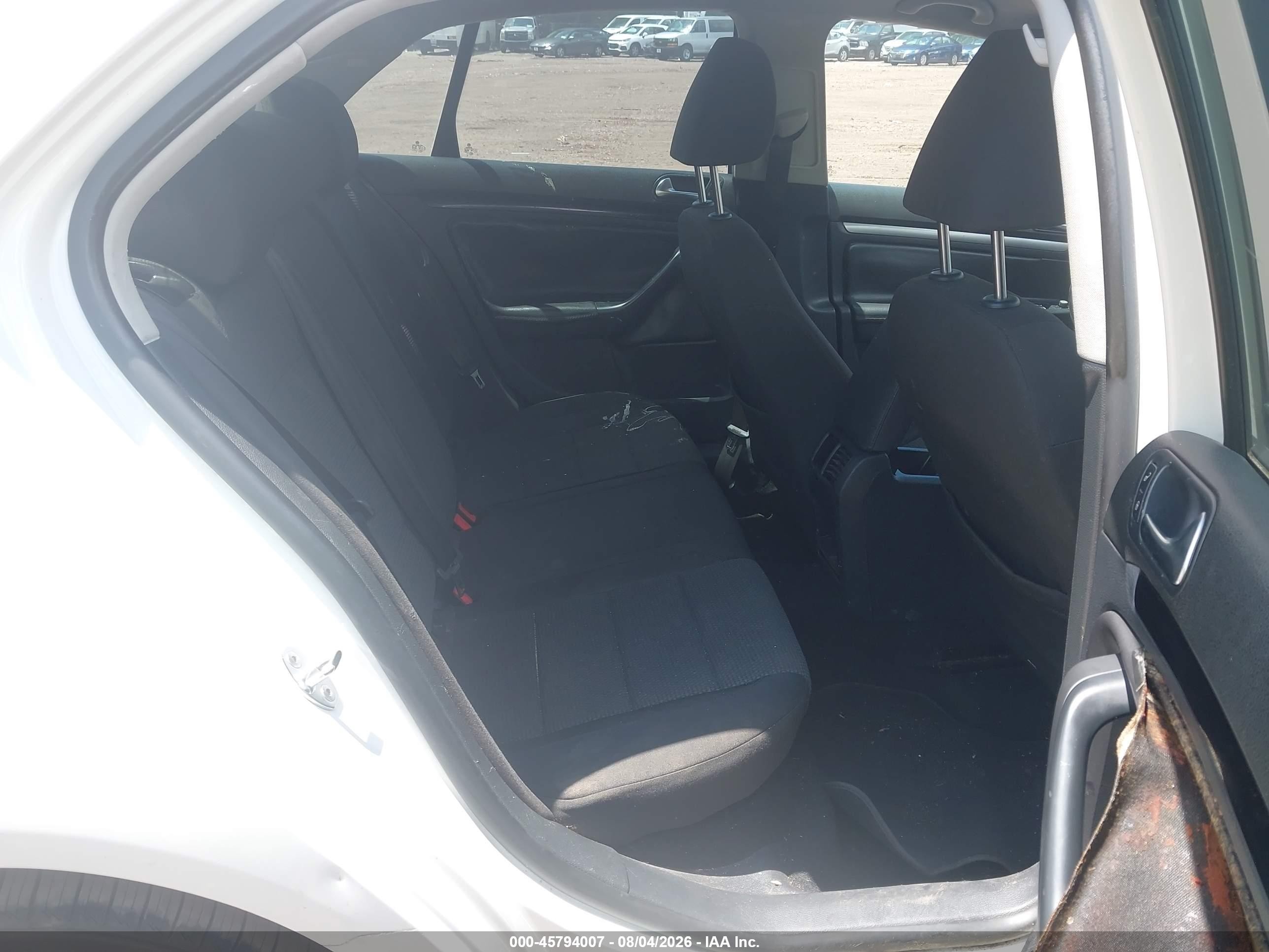 2010 Volkswagen Jetta S White vin: 3VWJX7AJ8AM053055