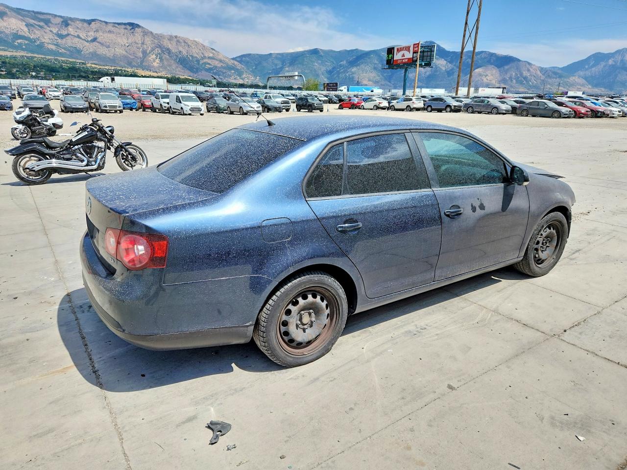 2010 Volkswagen Jetta S Gray vin: 3VWJX7AJ9AM054389