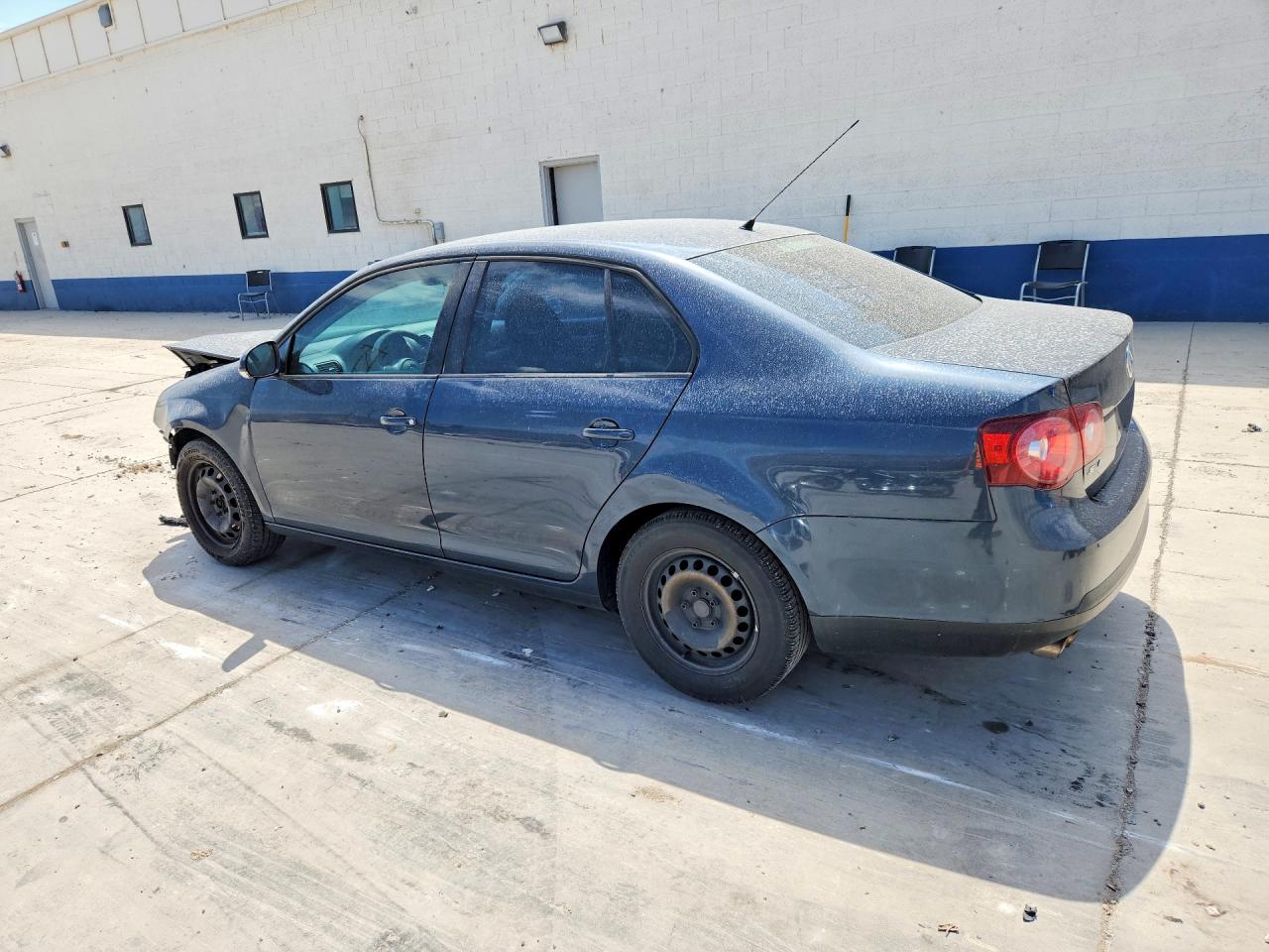 2010 Volkswagen Jetta S Gray vin: 3VWJX7AJ9AM054389