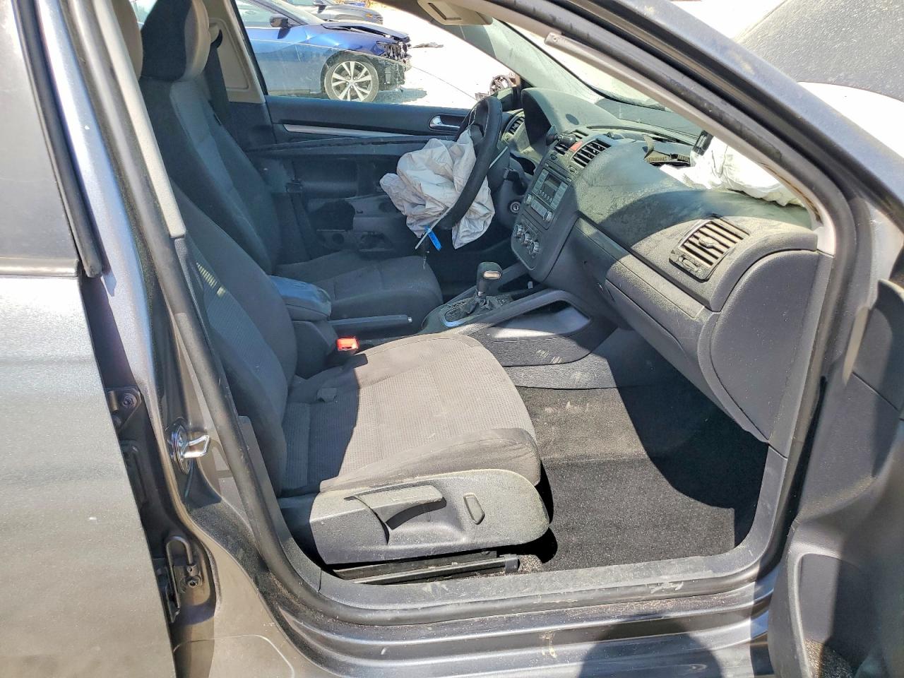 2010 Volkswagen Jetta Gray vin: 3VWJX7AJXAM055194