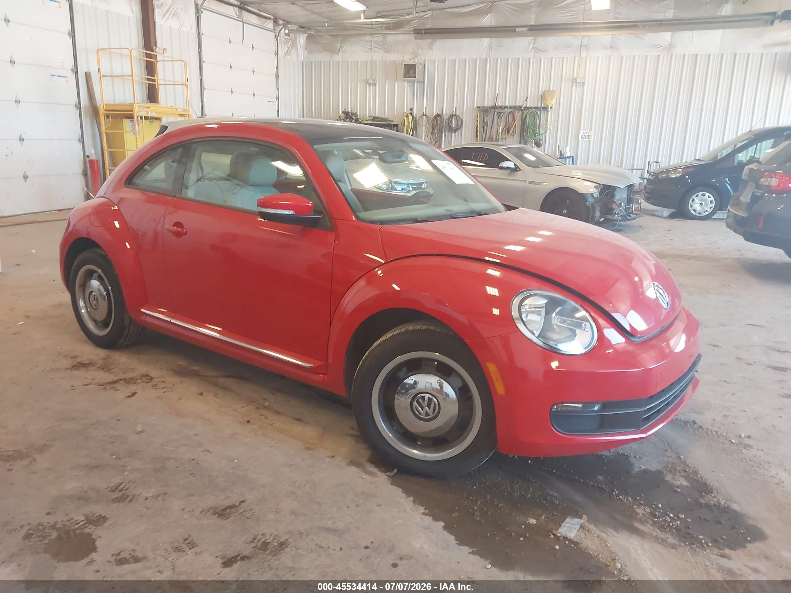 2013 Volkswagen Beetle 2.5l Red vin: 3VWJX7AT0DM614273