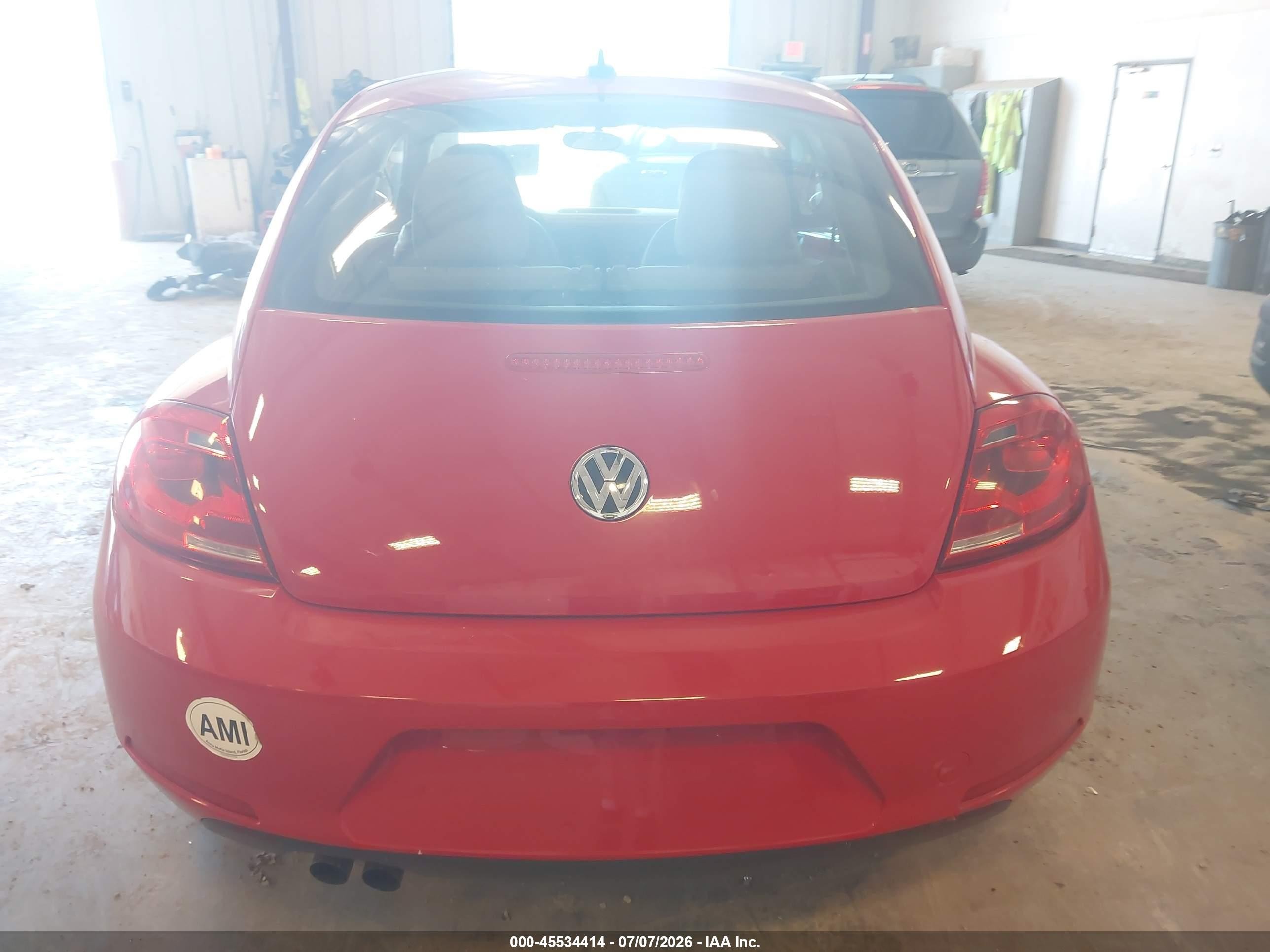 2013 Volkswagen Beetle 2.5l Red vin: 3VWJX7AT0DM614273