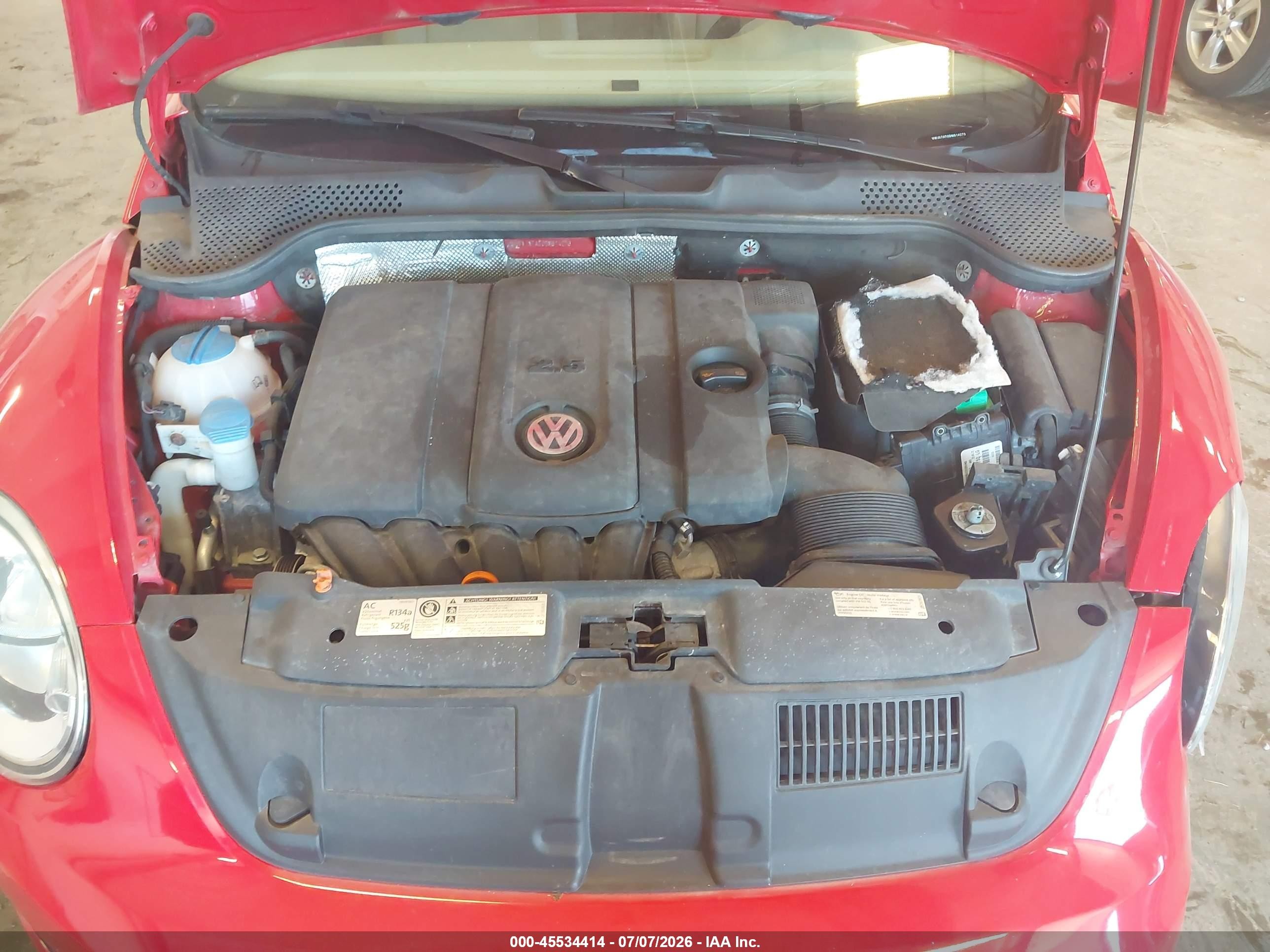2013 Volkswagen Beetle 2.5l Red vin: 3VWJX7AT0DM614273