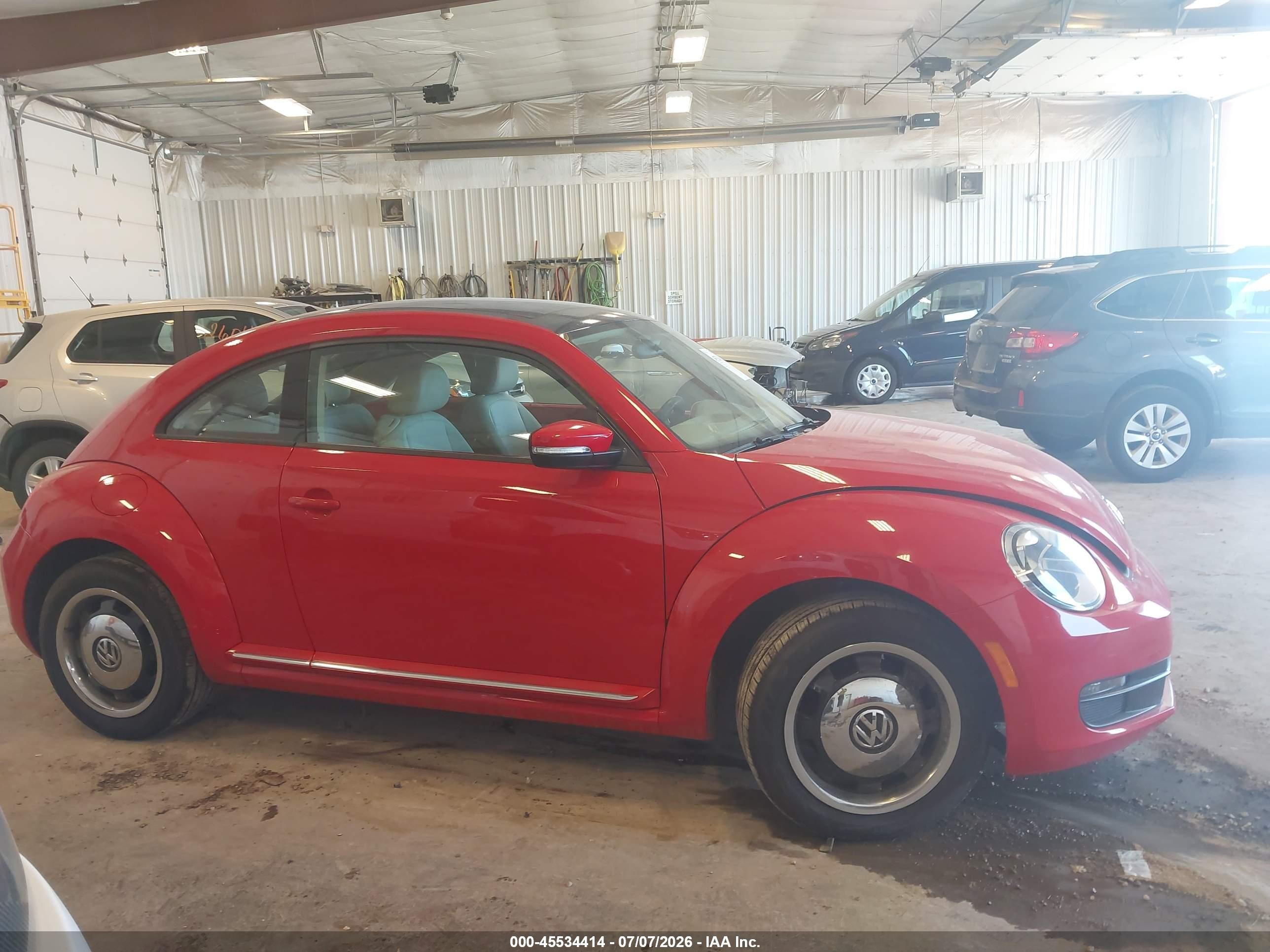 2013 Volkswagen Beetle 2.5l Red vin: 3VWJX7AT0DM614273