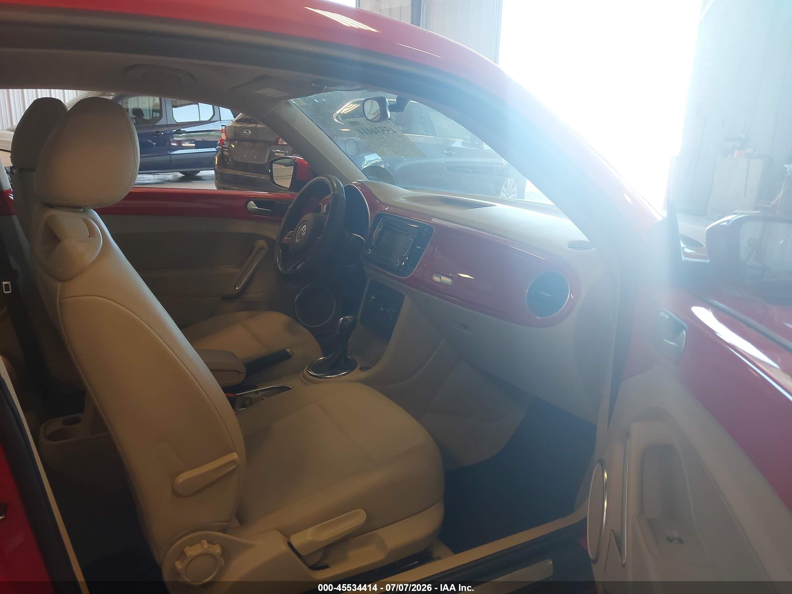 2013 Volkswagen Beetle 2.5l Red vin: 3VWJX7AT0DM614273