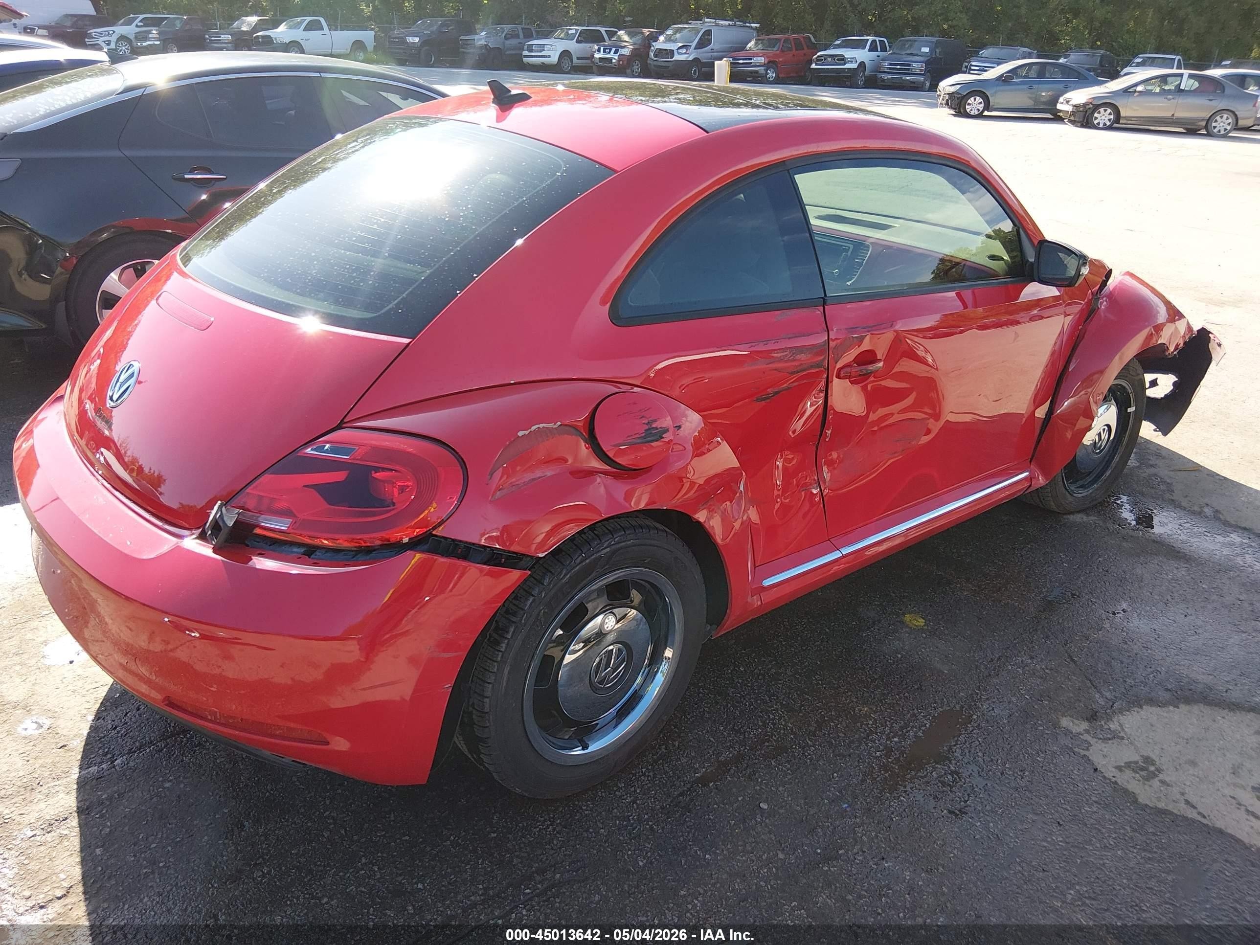 2013 Volkswagen Beetle 2.5l Red vin: 3VWJX7AT0DM630456