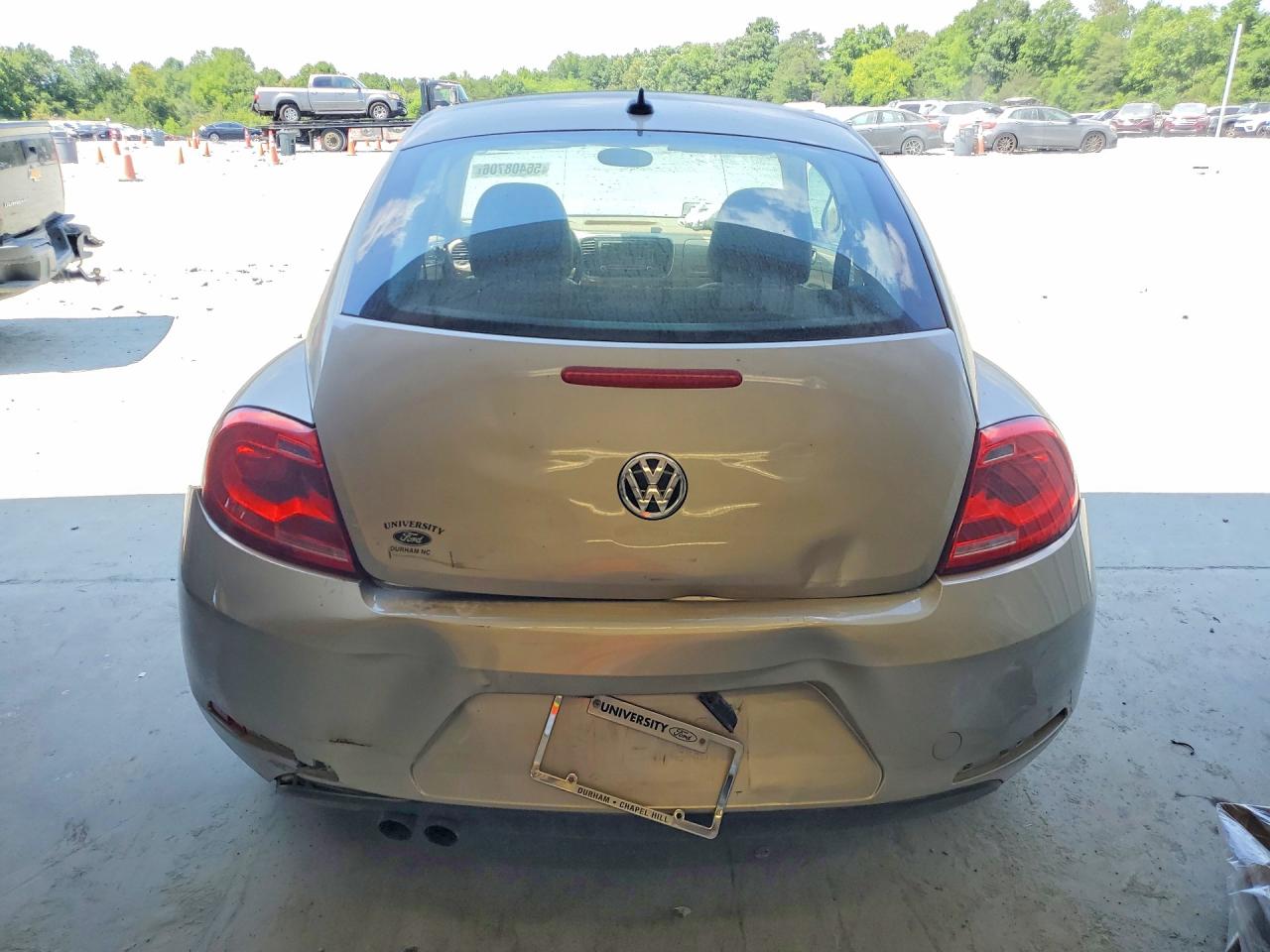 2013 Volkswagen Beetle Beige vin: 3VWJX7AT0DM671704