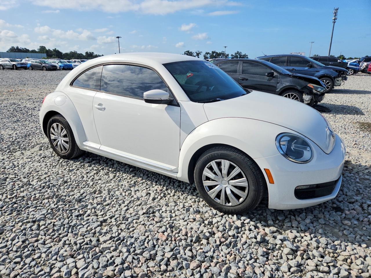 2012 Volkswagen Beetle White vin: 3VWJX7AT1CM648639