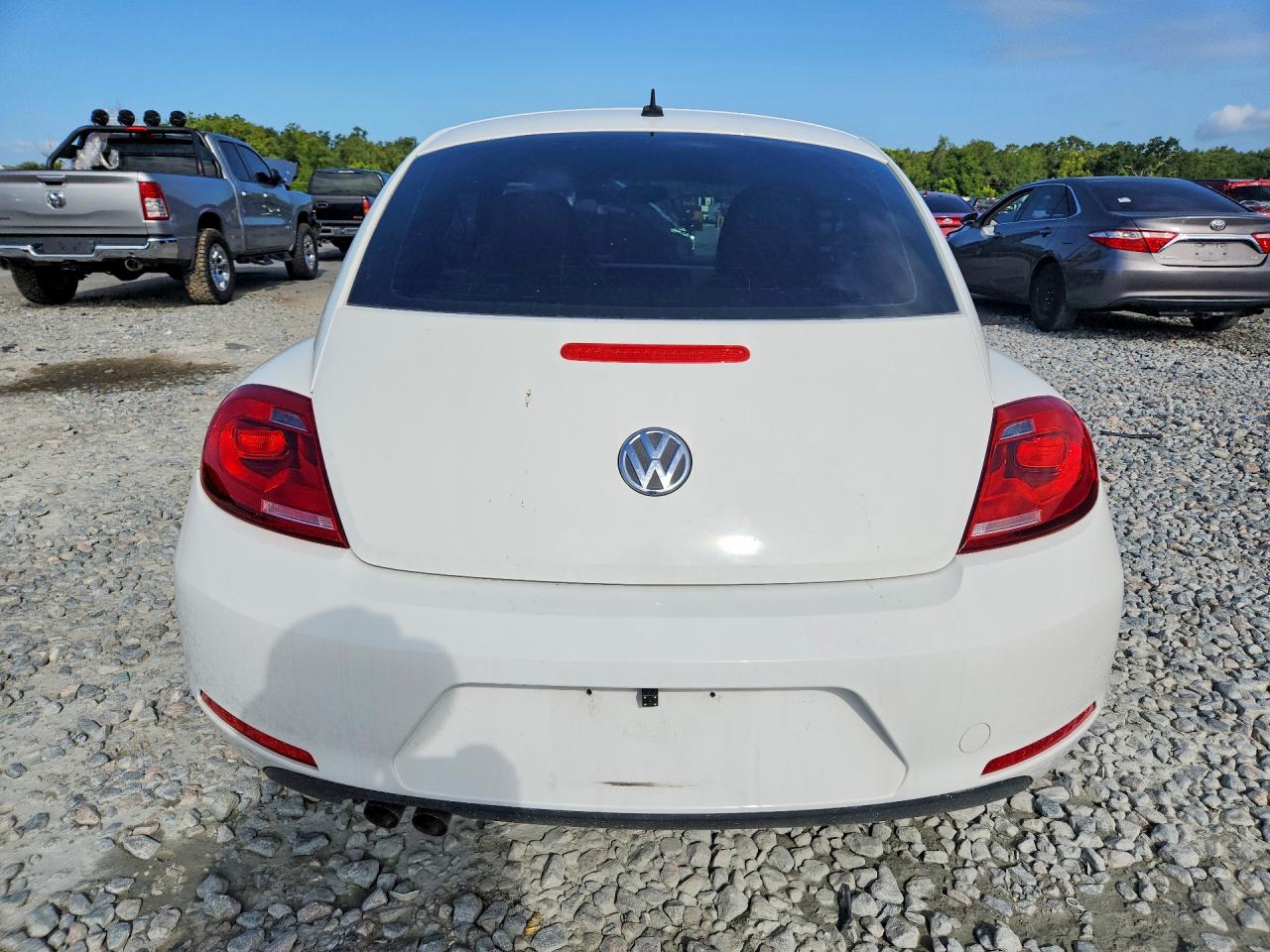 2012 Volkswagen Beetle White vin: 3VWJX7AT1CM648639