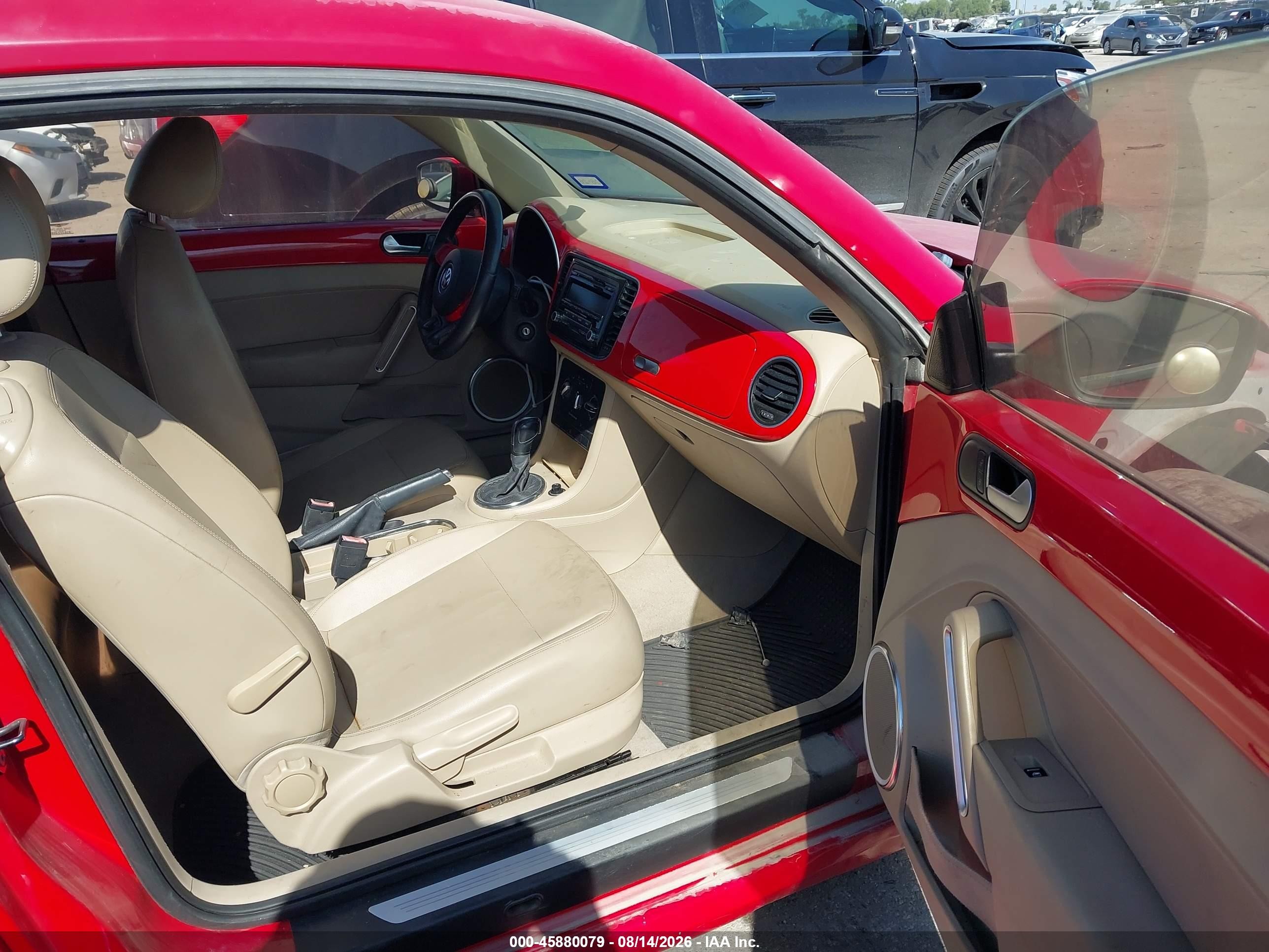 2013 Volkswagen Beetle 2.5l Red vin: 3VWJX7AT1DM647119