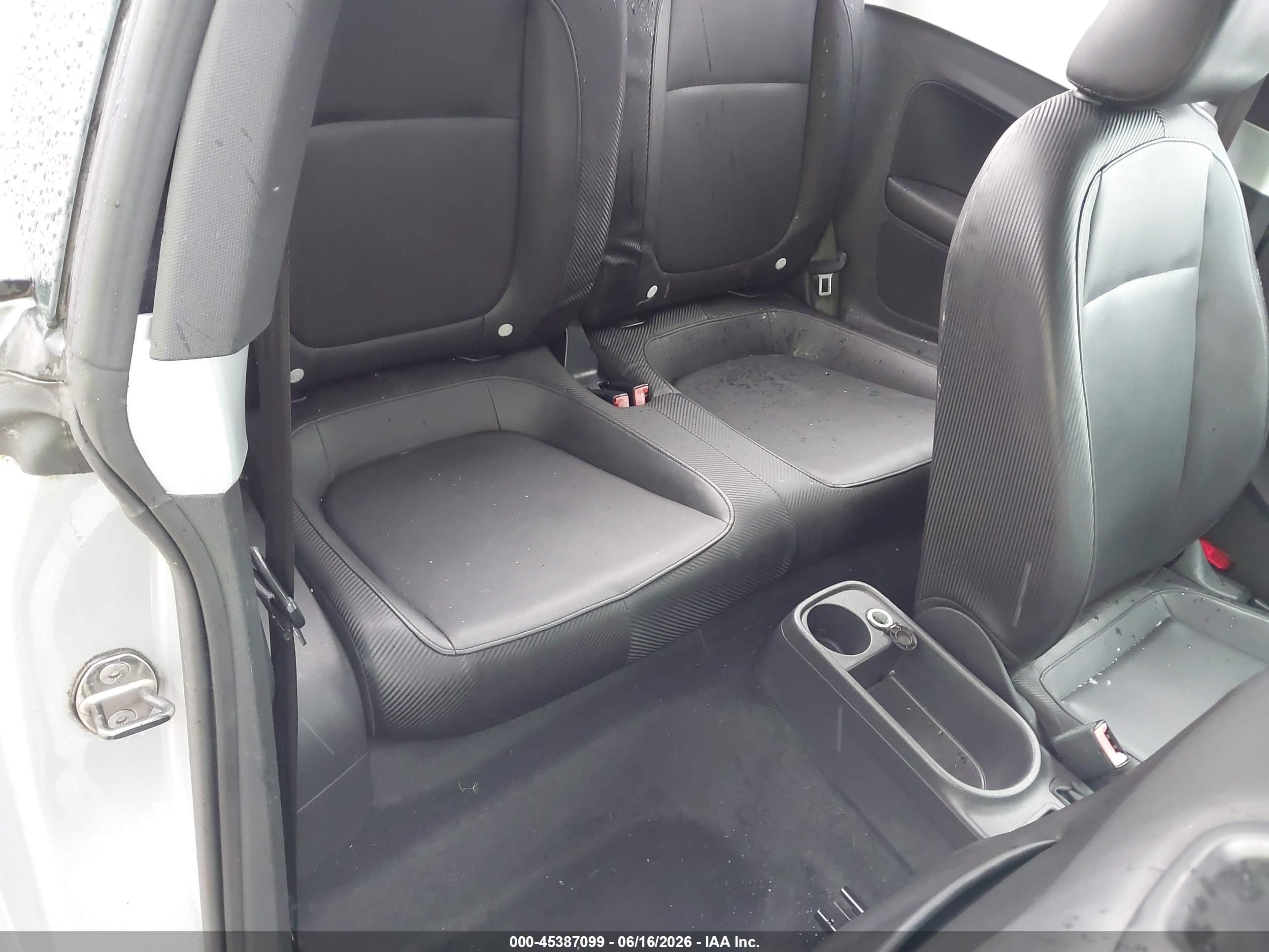 2012 Volkswagen Beetle 2.5l Silver vin: 3VWJX7AT2CM608148