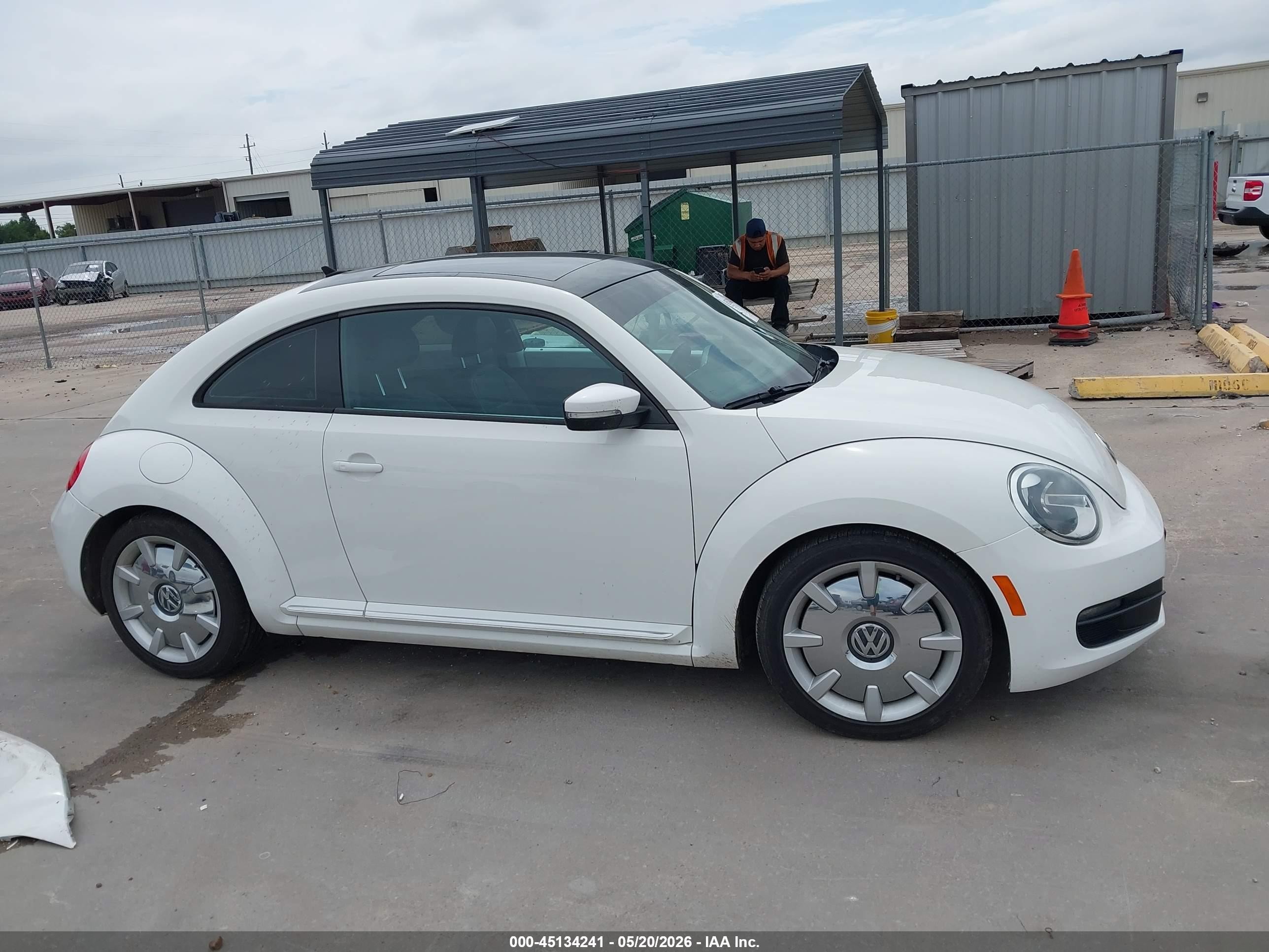 2012 Volkswagen Beetle 2.5l White vin: 3VWJX7AT2CM659911