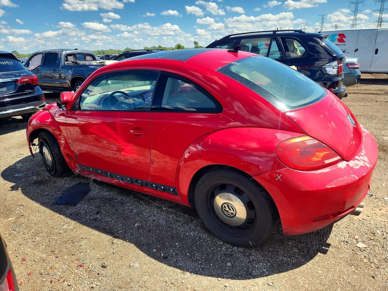 2013 Volkswagen Beetle Red vin: 3VWJX7AT3DM681675
