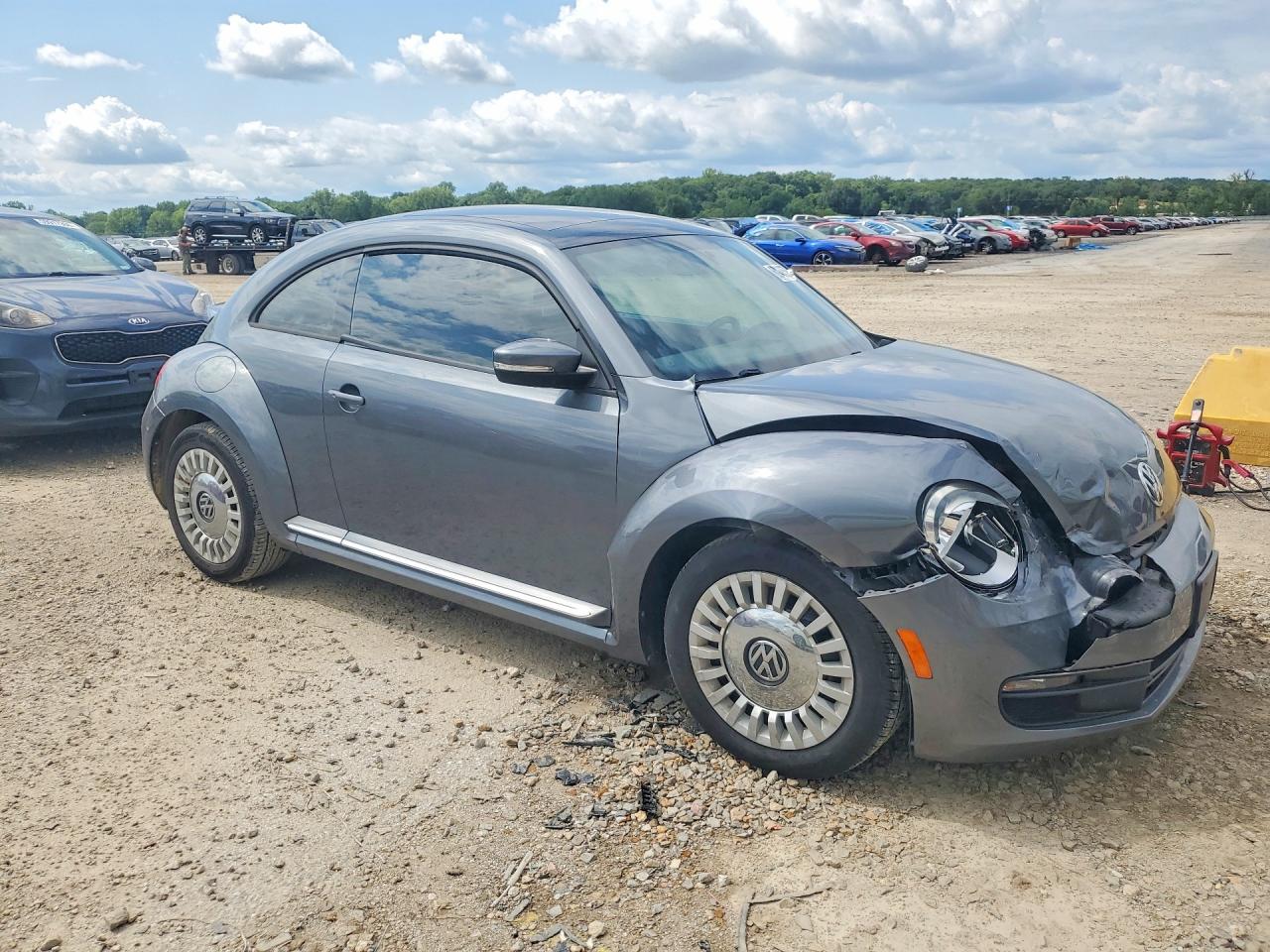 2013 Volkswagen Beetle Silver vin: 3VWJX7AT3DM687492