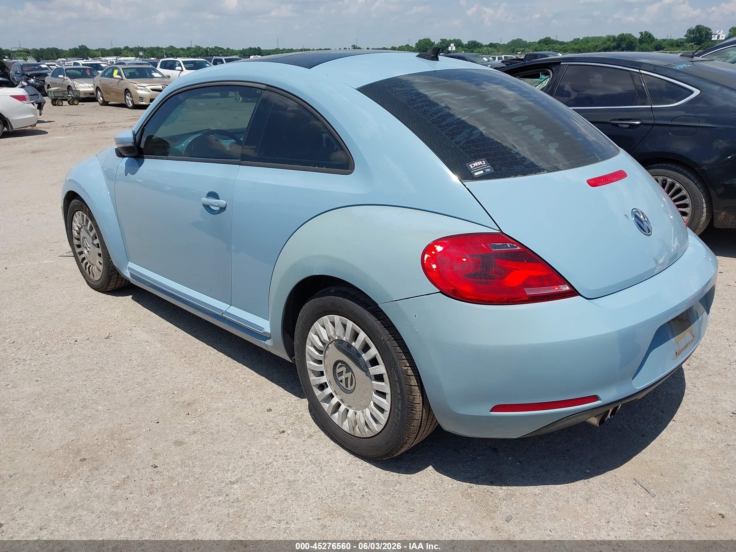 2013 Volkswagen Beetle 2.5l Light Blue vin: 3VWJX7AT4DM688263