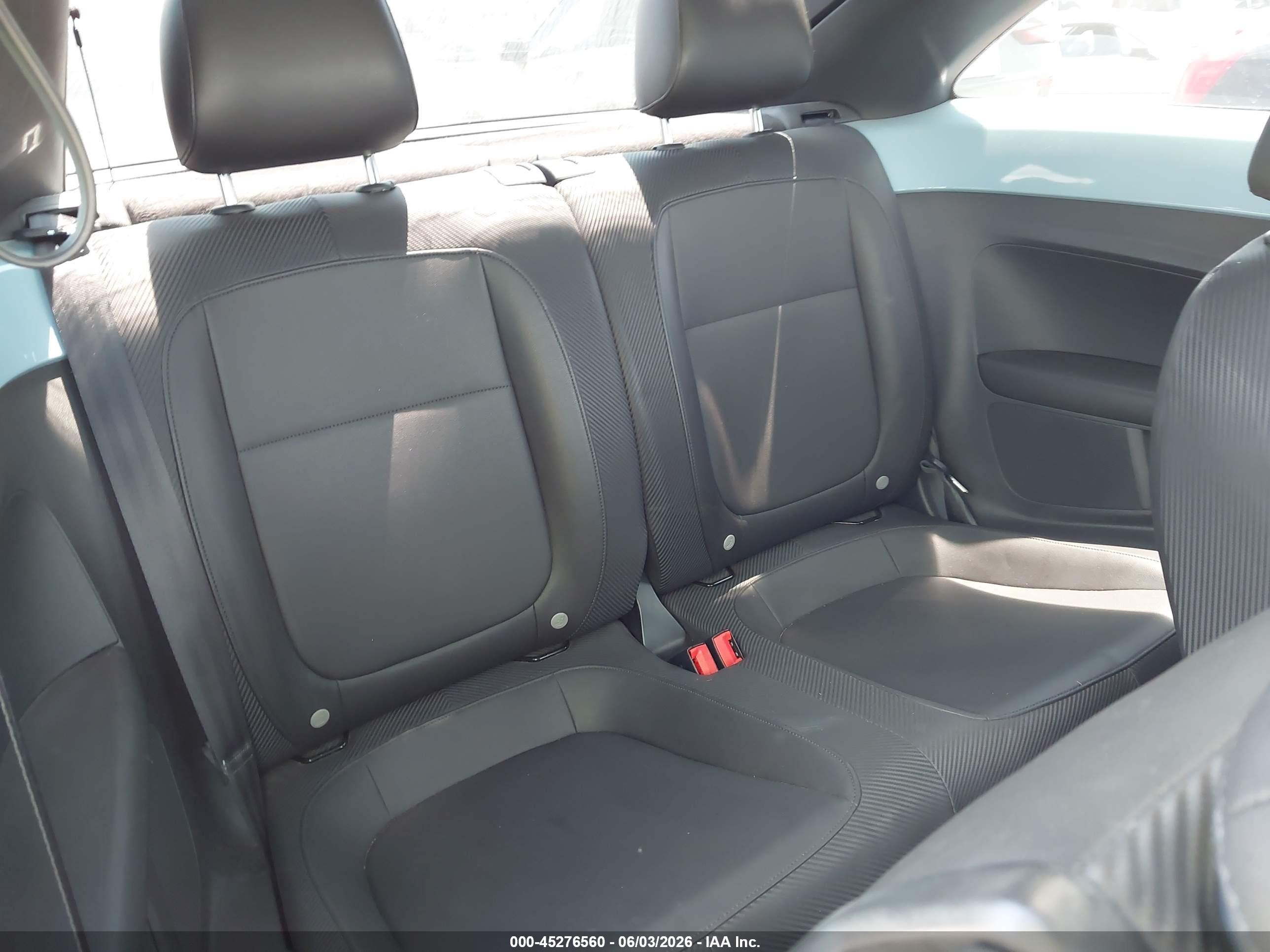 2013 Volkswagen Beetle 2.5l Light Blue vin: 3VWJX7AT4DM688263