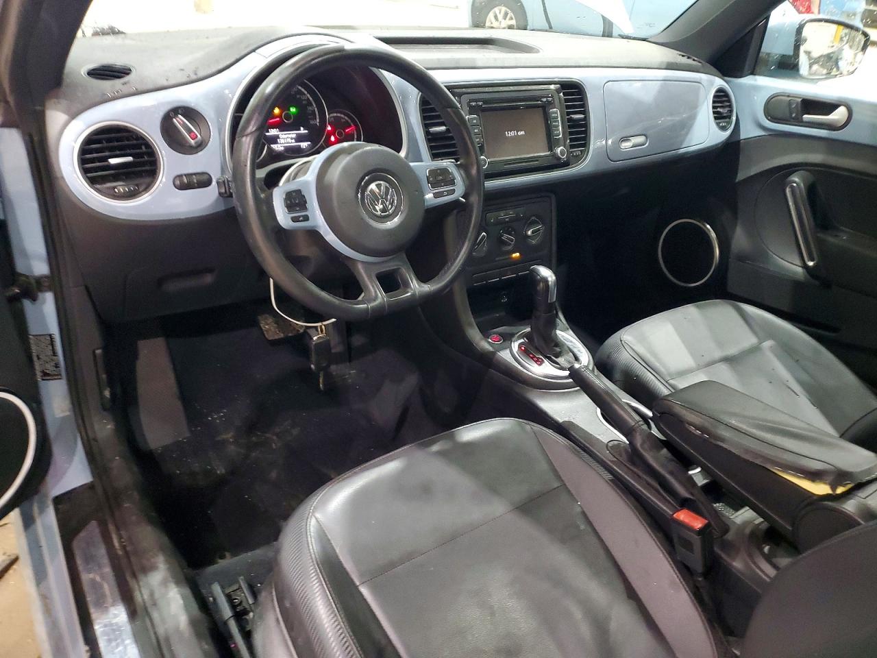 2013 Volkswagen Beetle Blue vin: 3VWJX7AT5DM610316