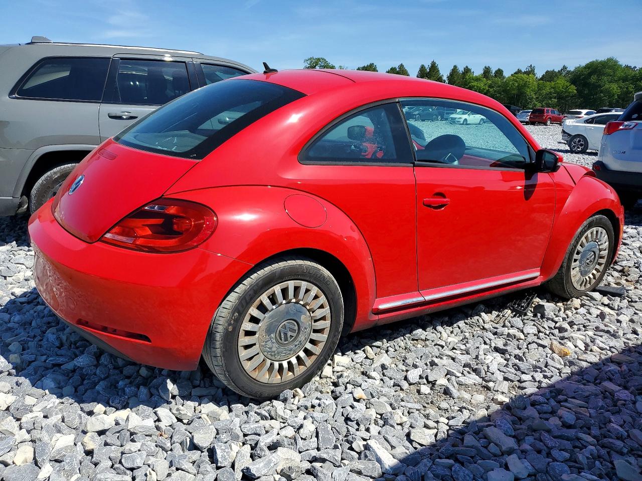 2013 Volkswagen Beetle Red vin: 3VWJX7AT6DM668791