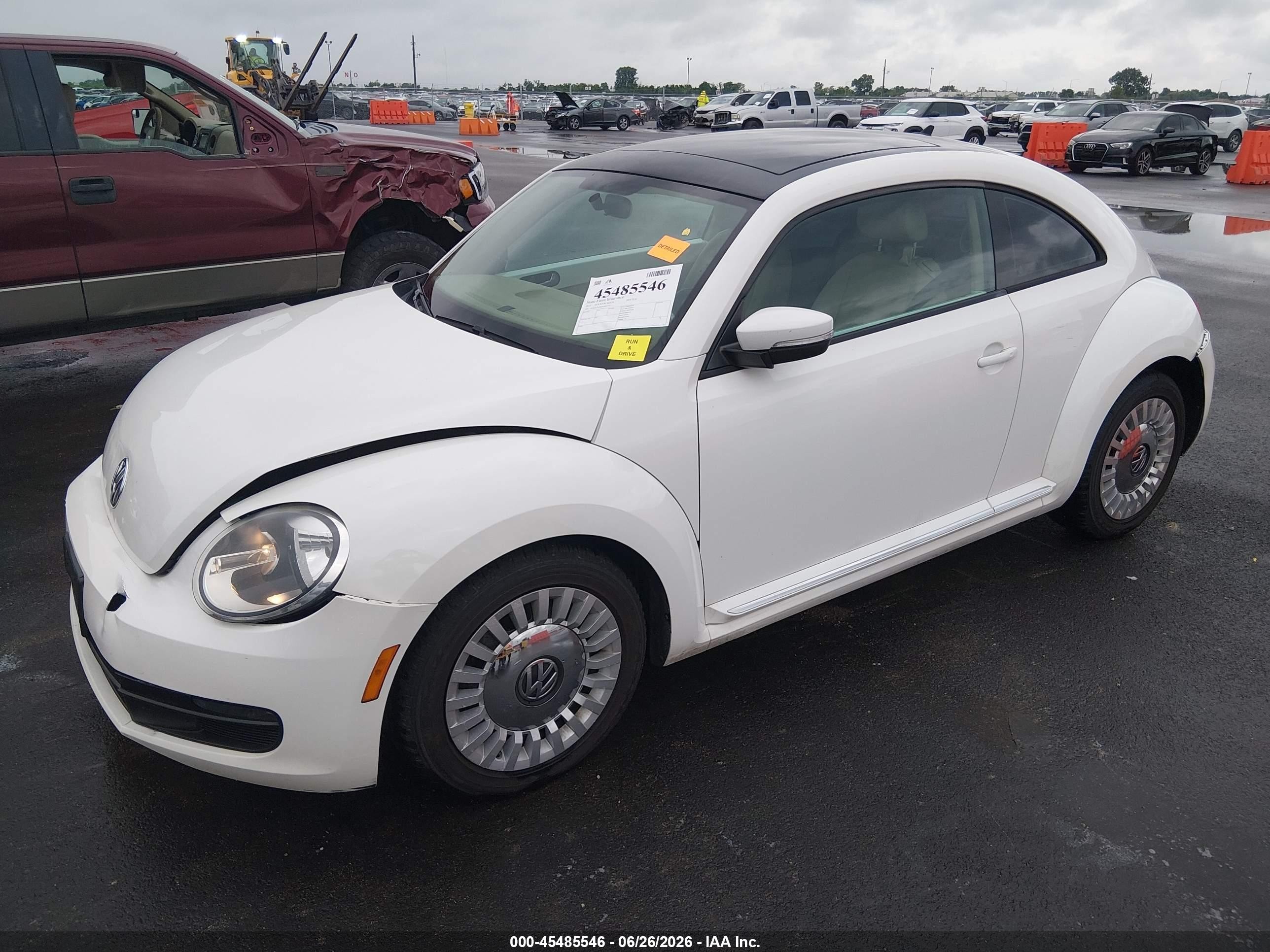 2013 Volkswagen Beetle 2.5l White vin: 3VWJX7AT6DM683775