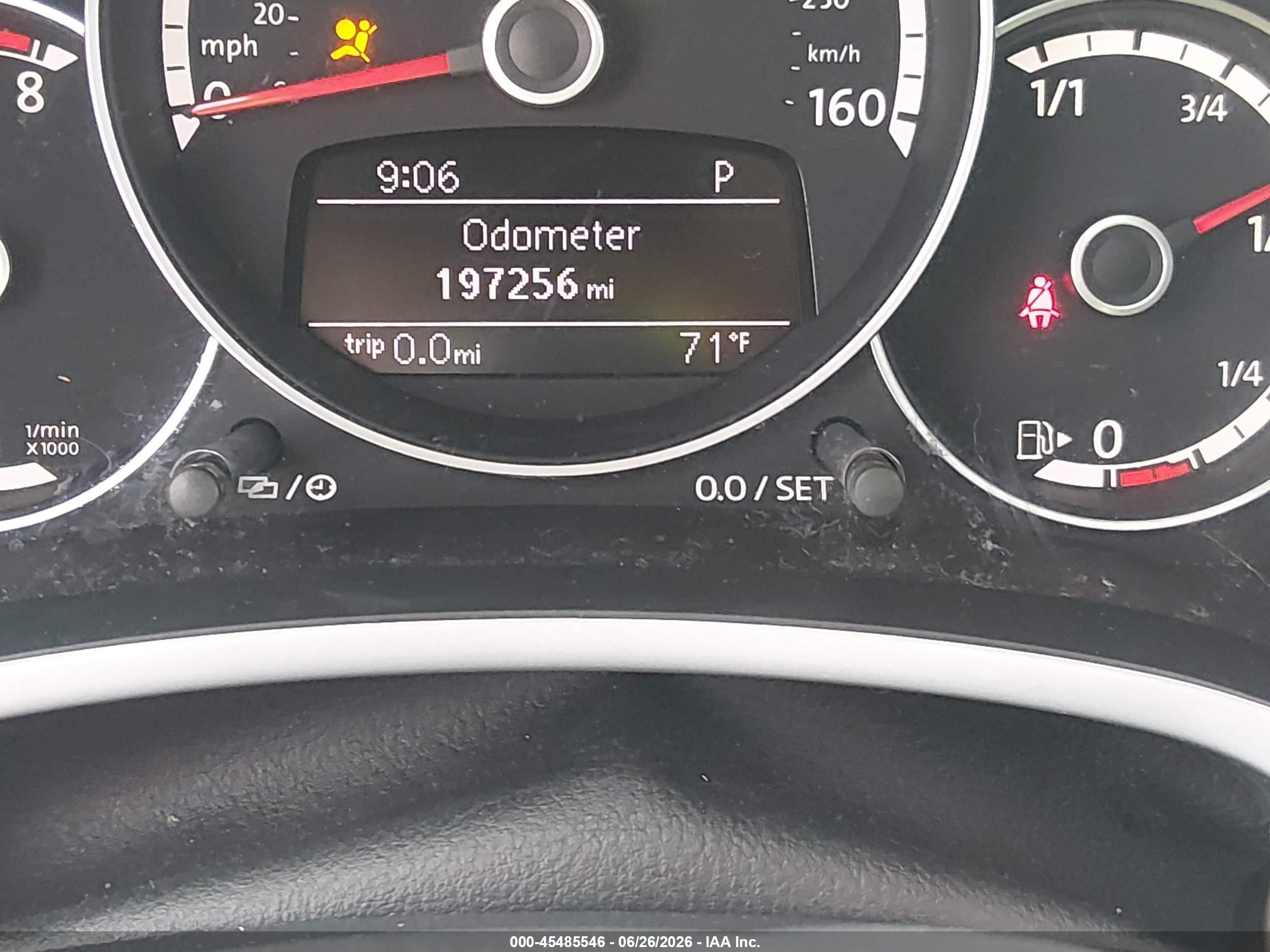 2013 Volkswagen Beetle 2.5l White vin: 3VWJX7AT6DM683775