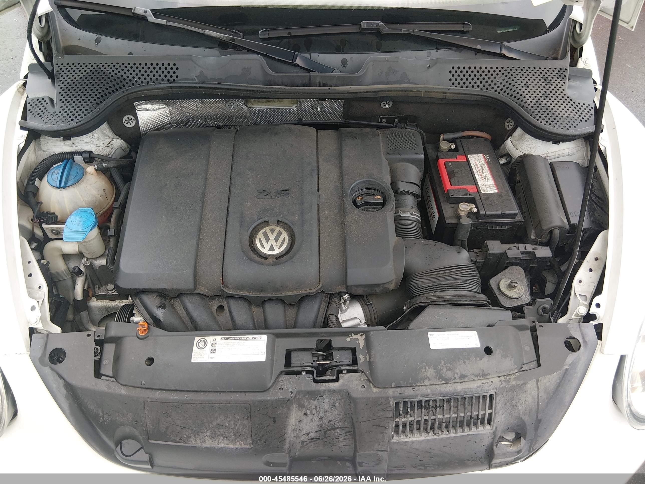 2013 Volkswagen Beetle 2.5l White vin: 3VWJX7AT6DM683775