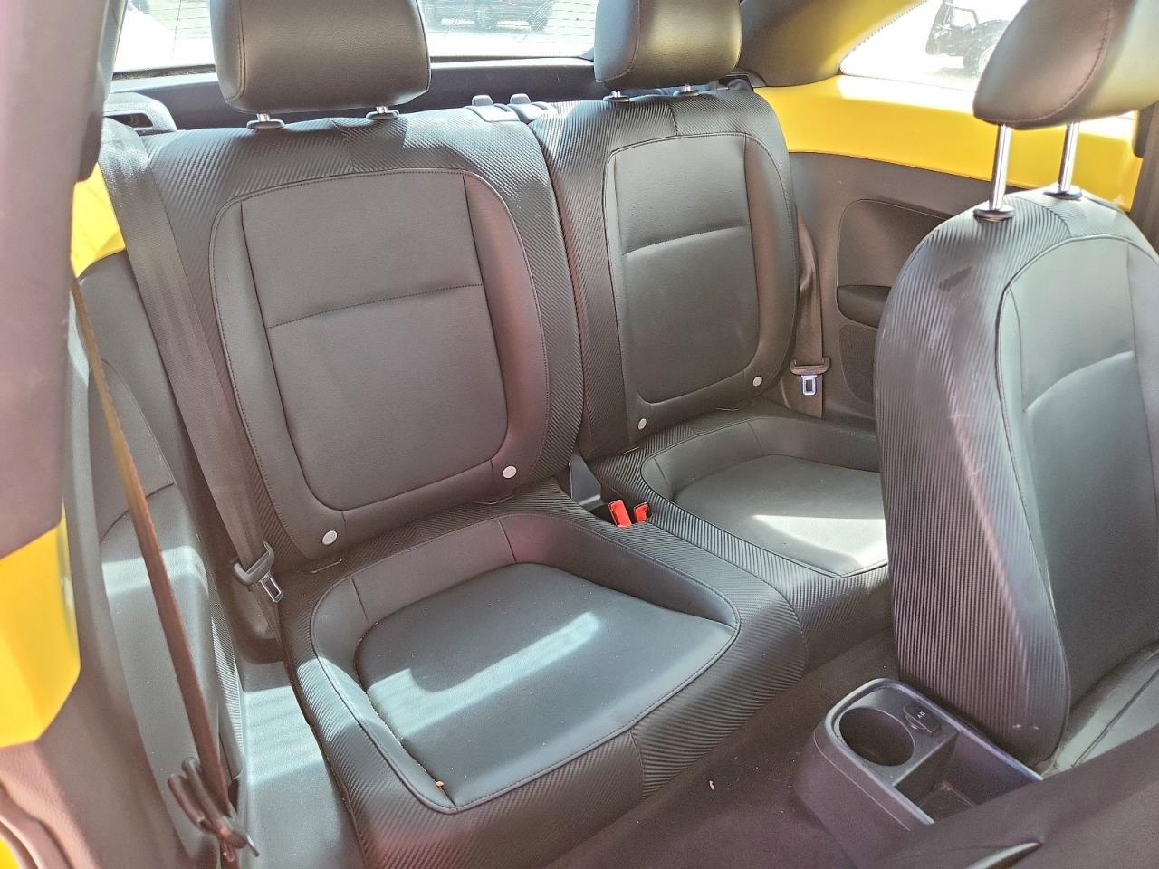 2012 Volkswagen Beetle Yellow vin: 3VWJX7AT7CM609408
