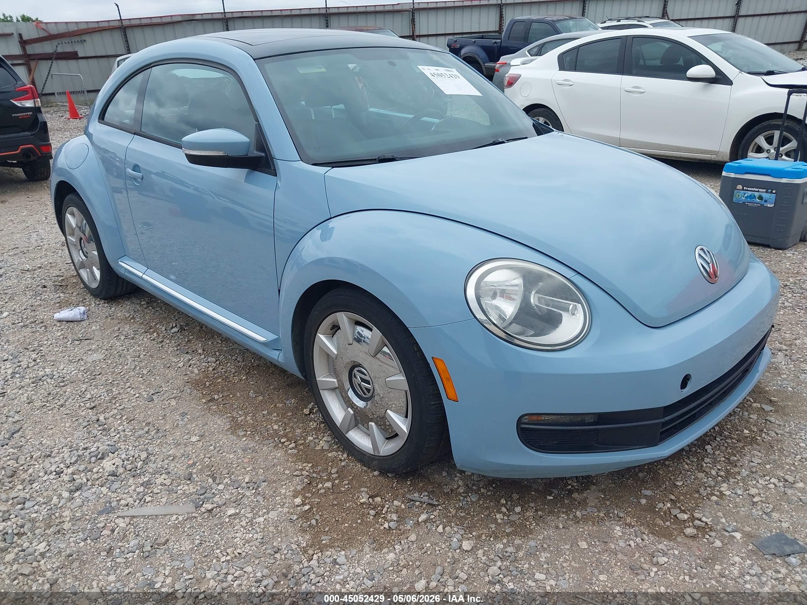2012 Volkswagen Beetle 2.5l Blue vin: 3VWJX7AT7CM661198