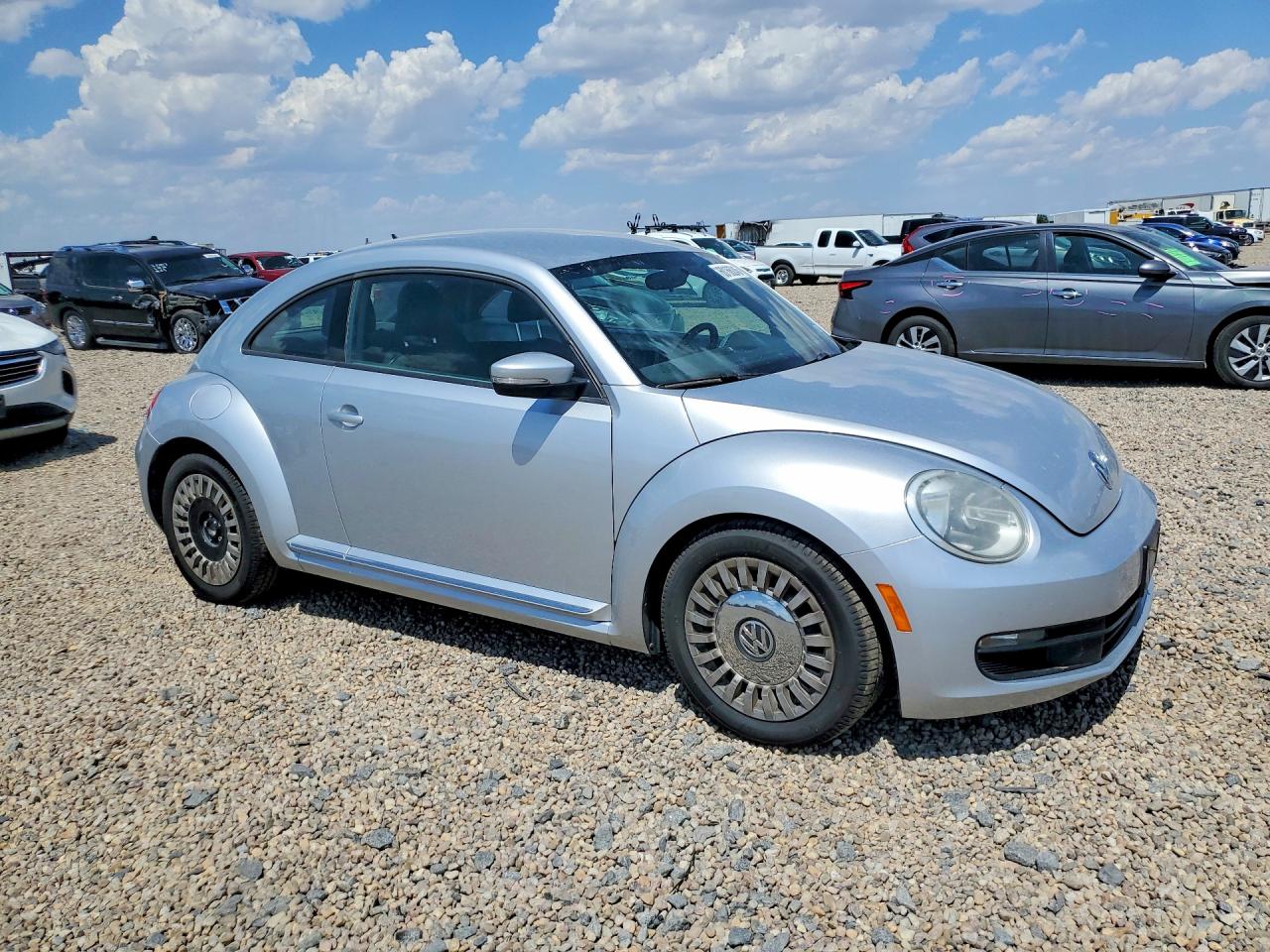 2013 Volkswagen Beetle Silver vin: 3VWJX7AT8DM672776