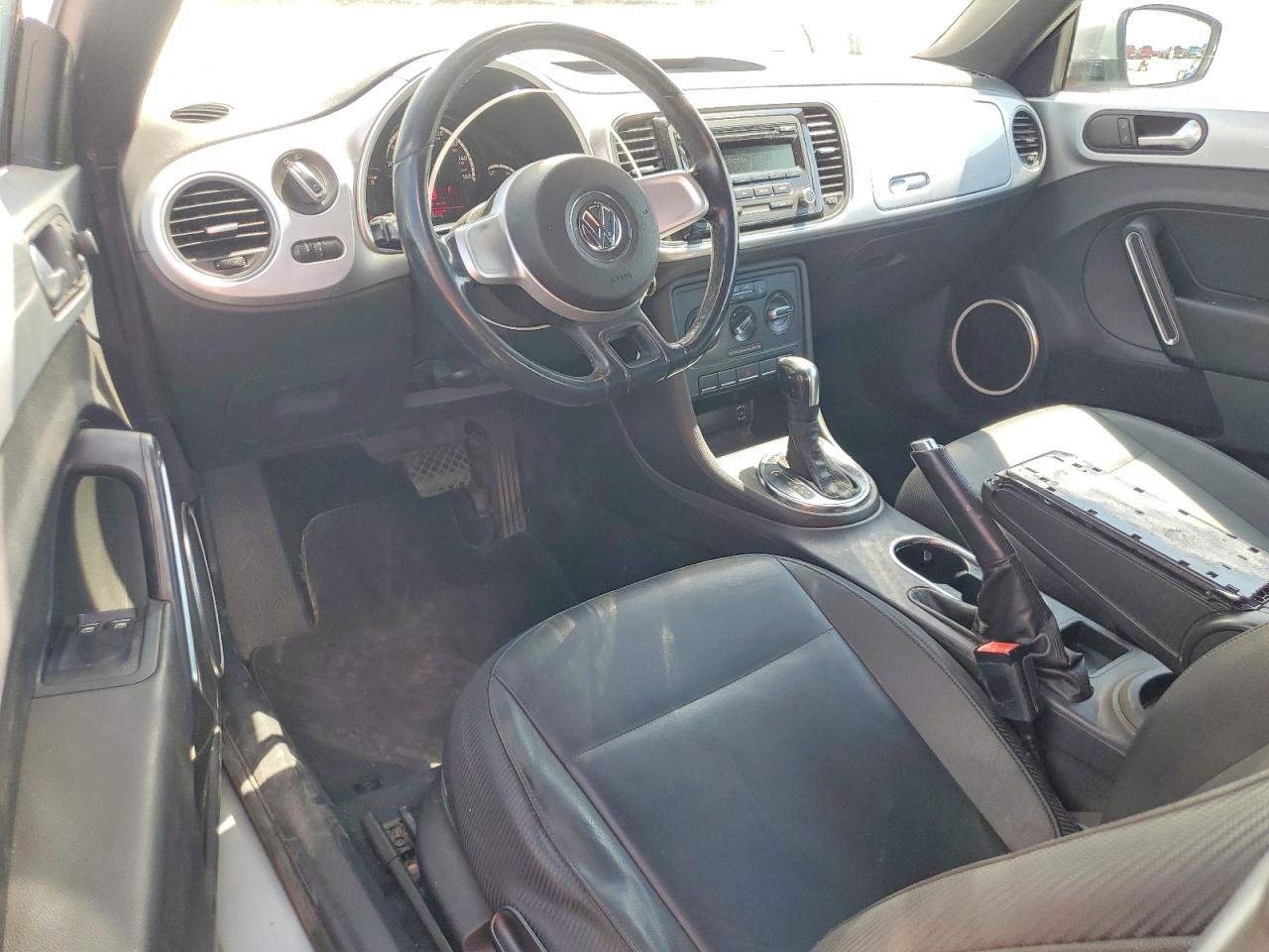 2013 Volkswagen Beetle Silver vin: 3VWJX7AT8DM672776